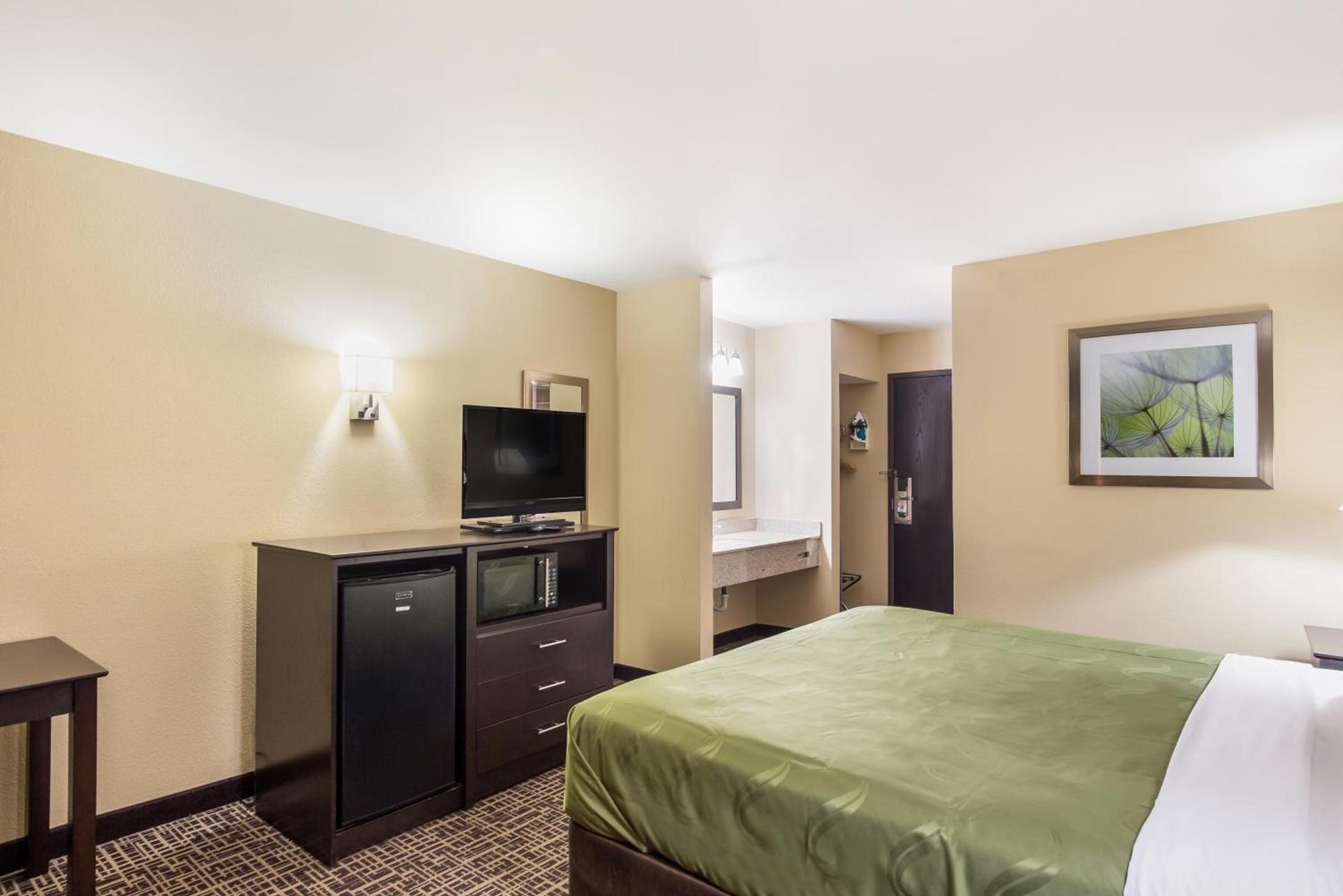 Quality Inn & Suites Caseyville - St Louis photo 9