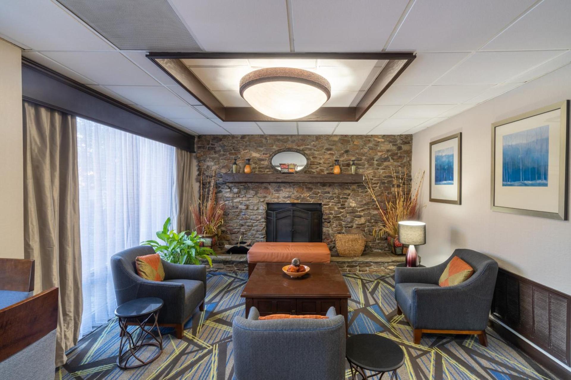Holiday Inn Express Forsyth by IHG photo 34