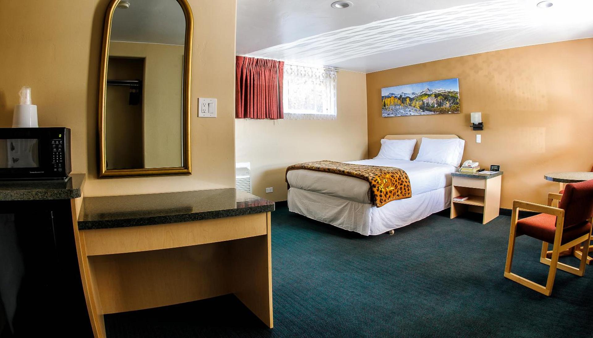 Glenwood Springs Inn photo 37