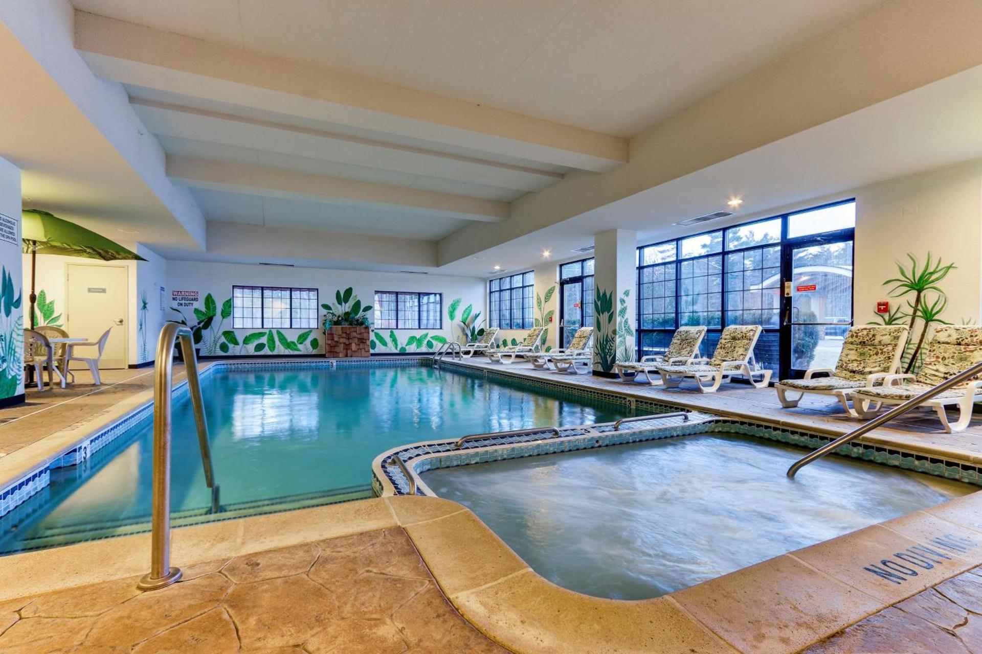 Parkshore Resort photo 3