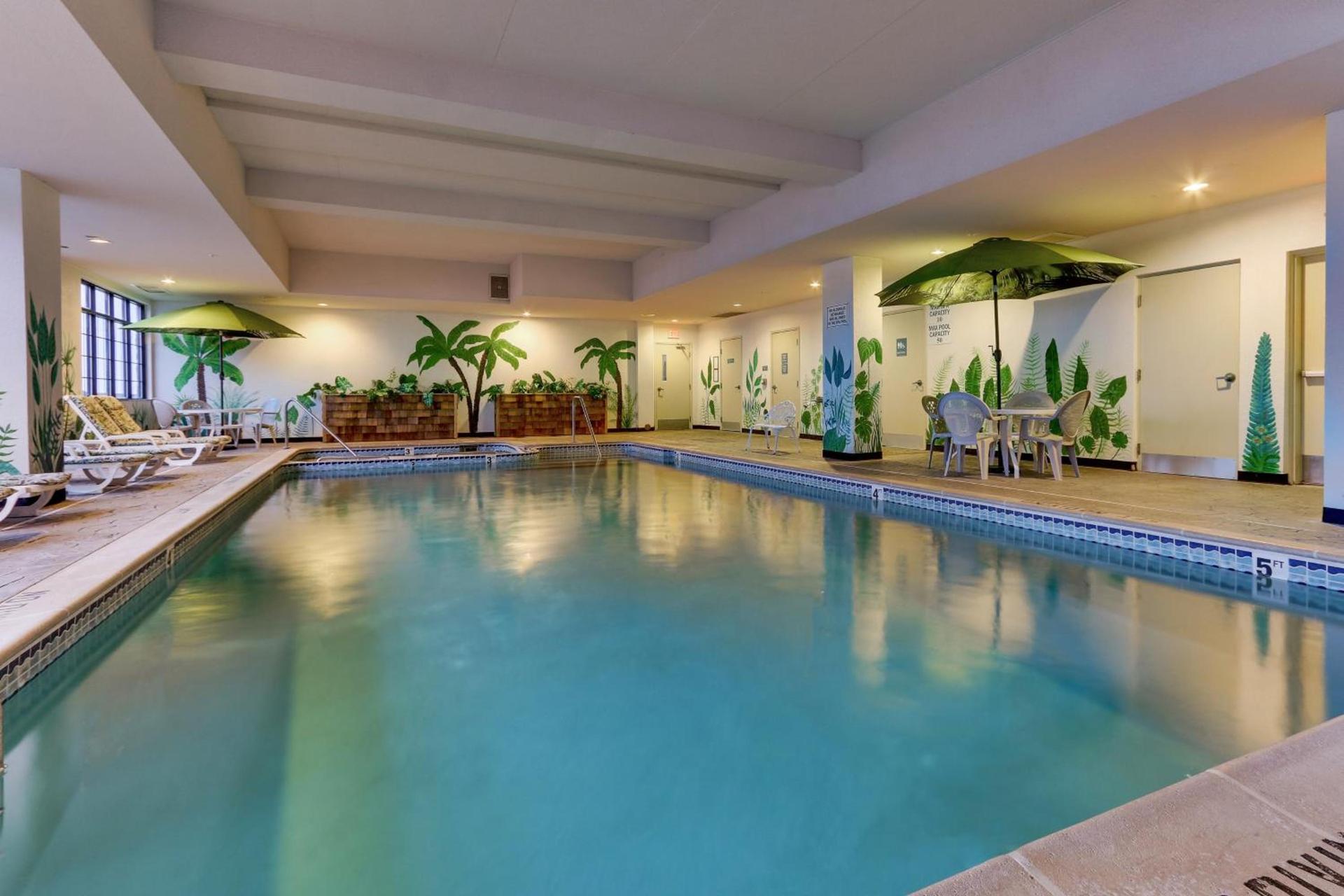 Parkshore Resort photo 41