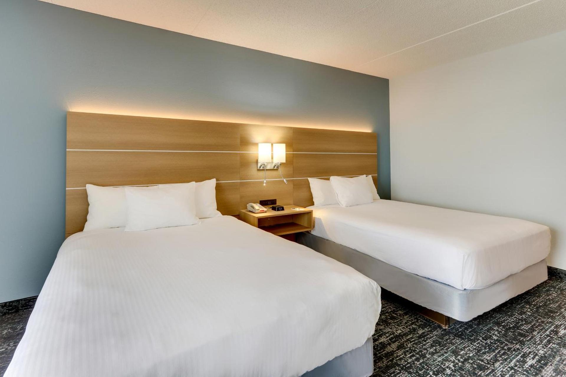 Parkshore Resort photo 48