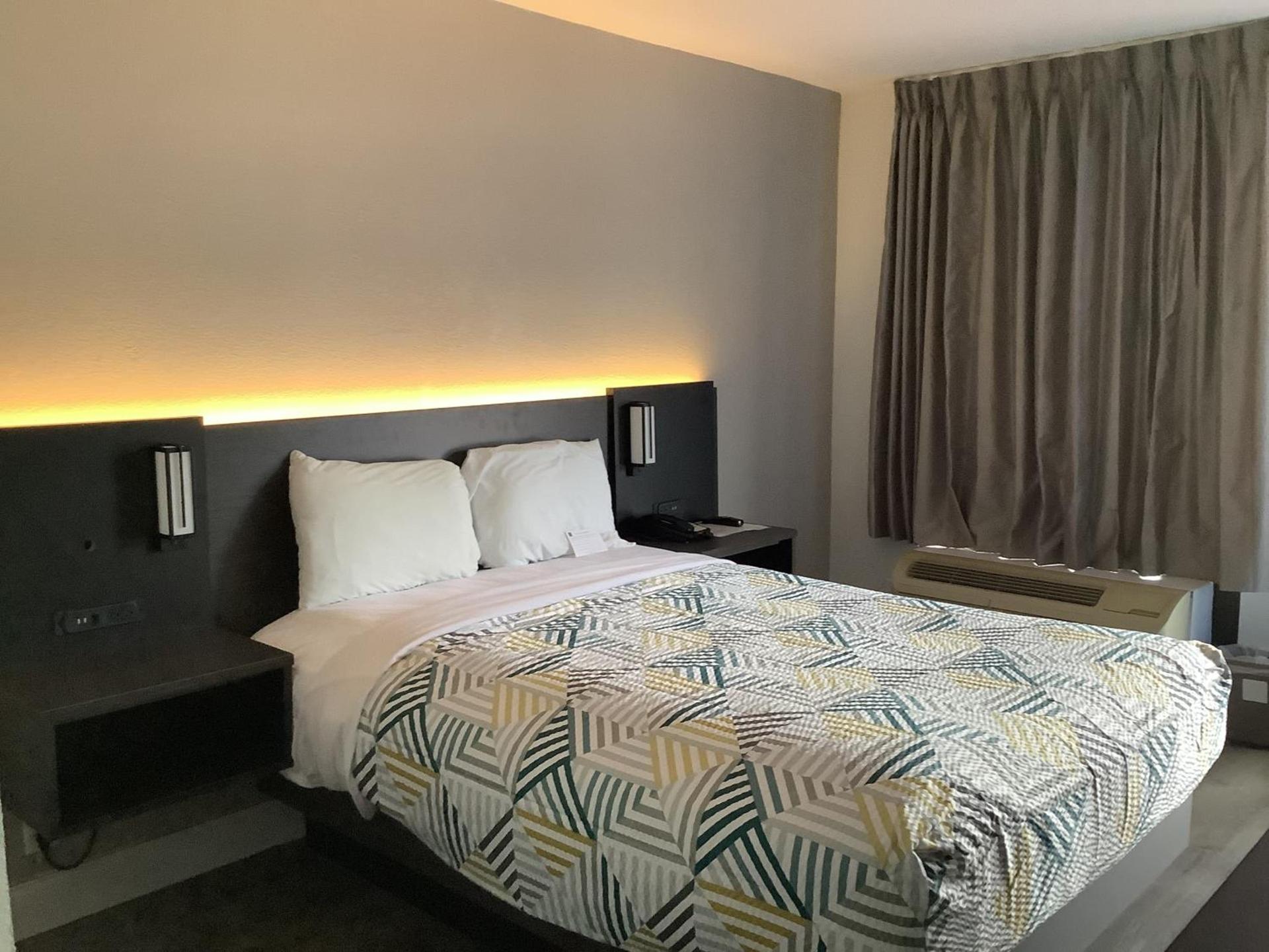 Motel 6-Memphis, TN - East photo 33