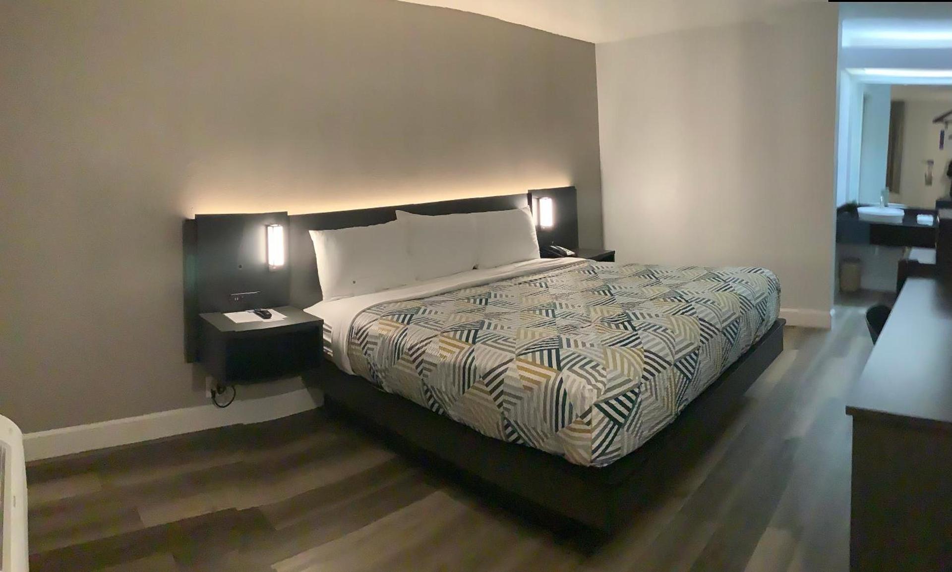Motel 6-Memphis, TN - East photo 9