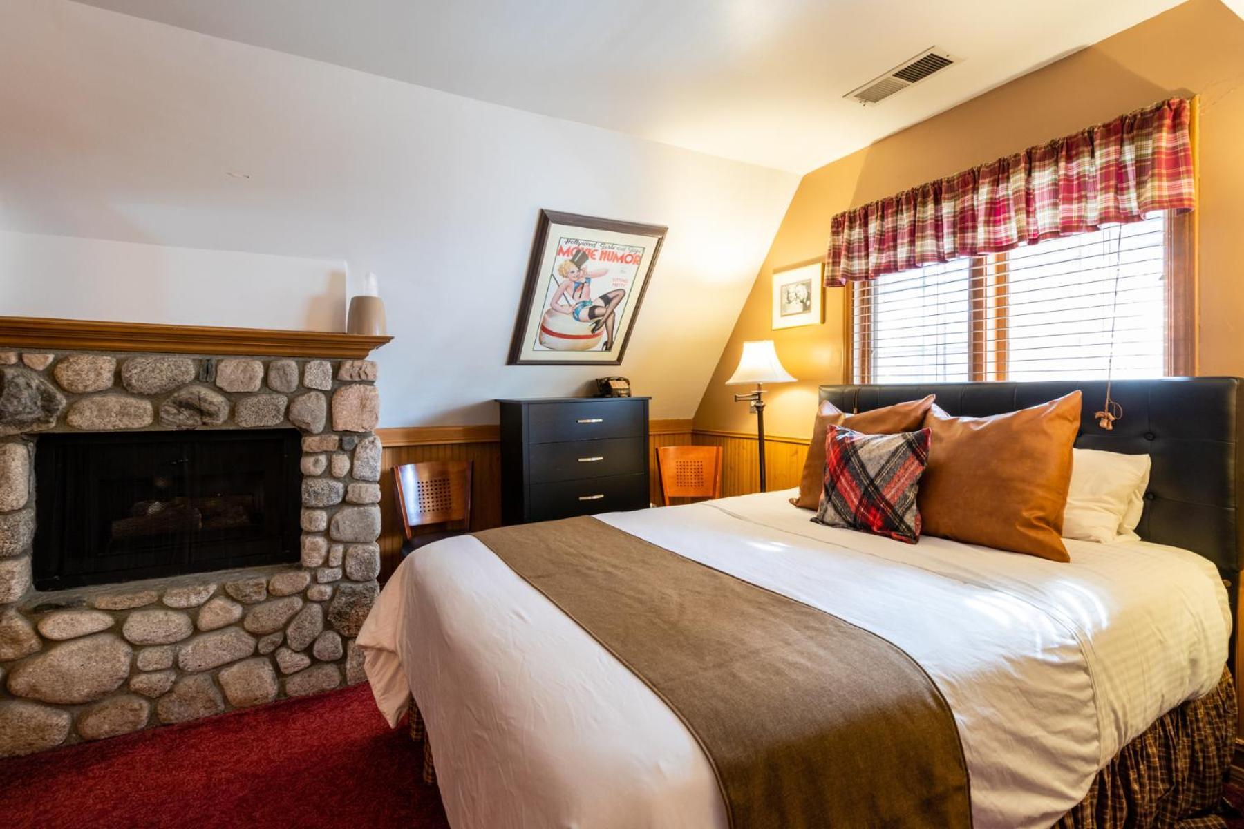 Saddleback Inn at Lake Arrowhead photo 34