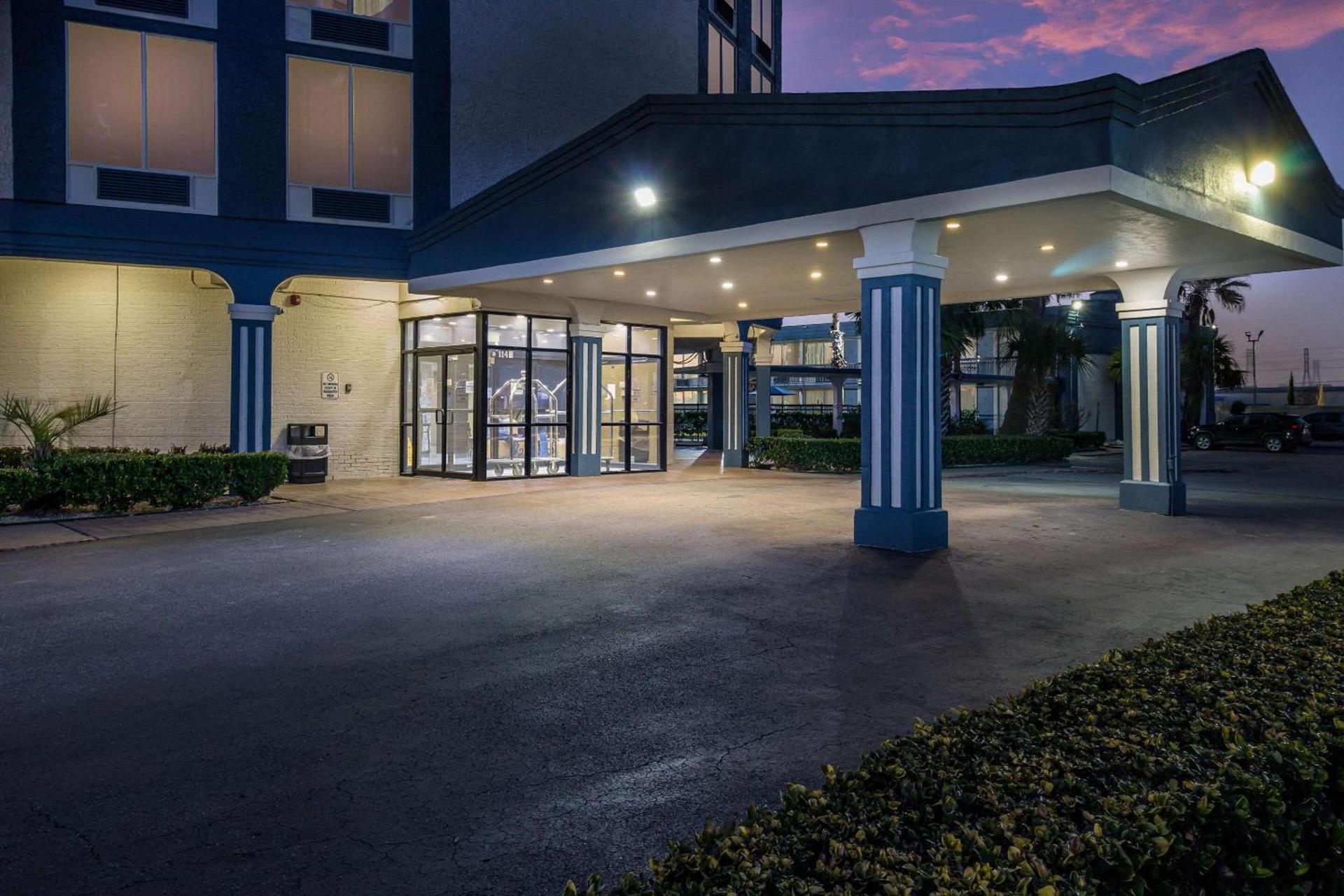 Quality Inn Pasadena - Houston East photo 2