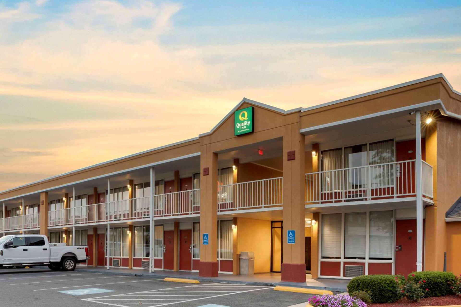 Quality Inn Fredericksburg near Historic Downtown photo 4