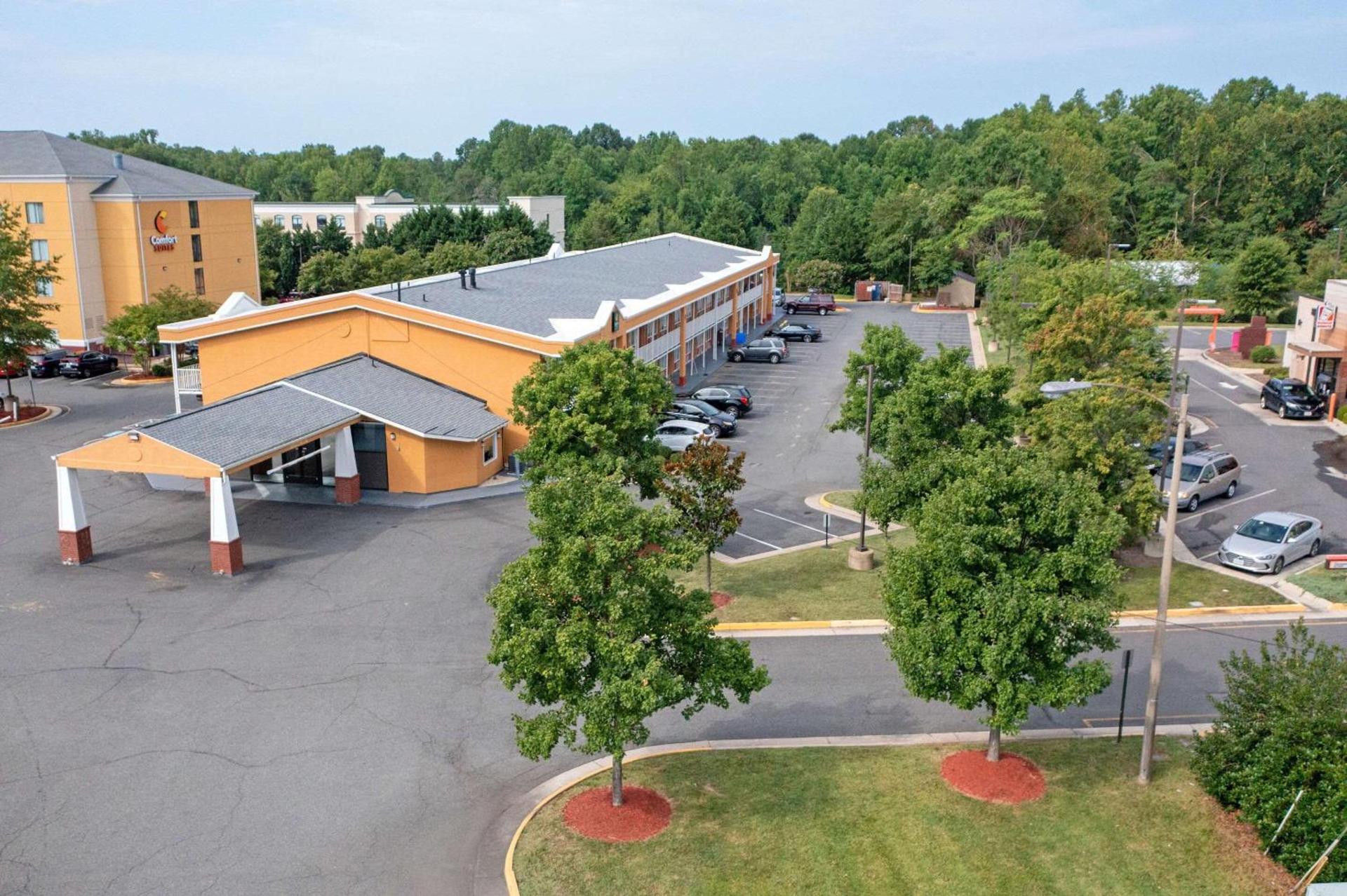 Quality Inn Fredericksburg near Historic Downtown photo 10