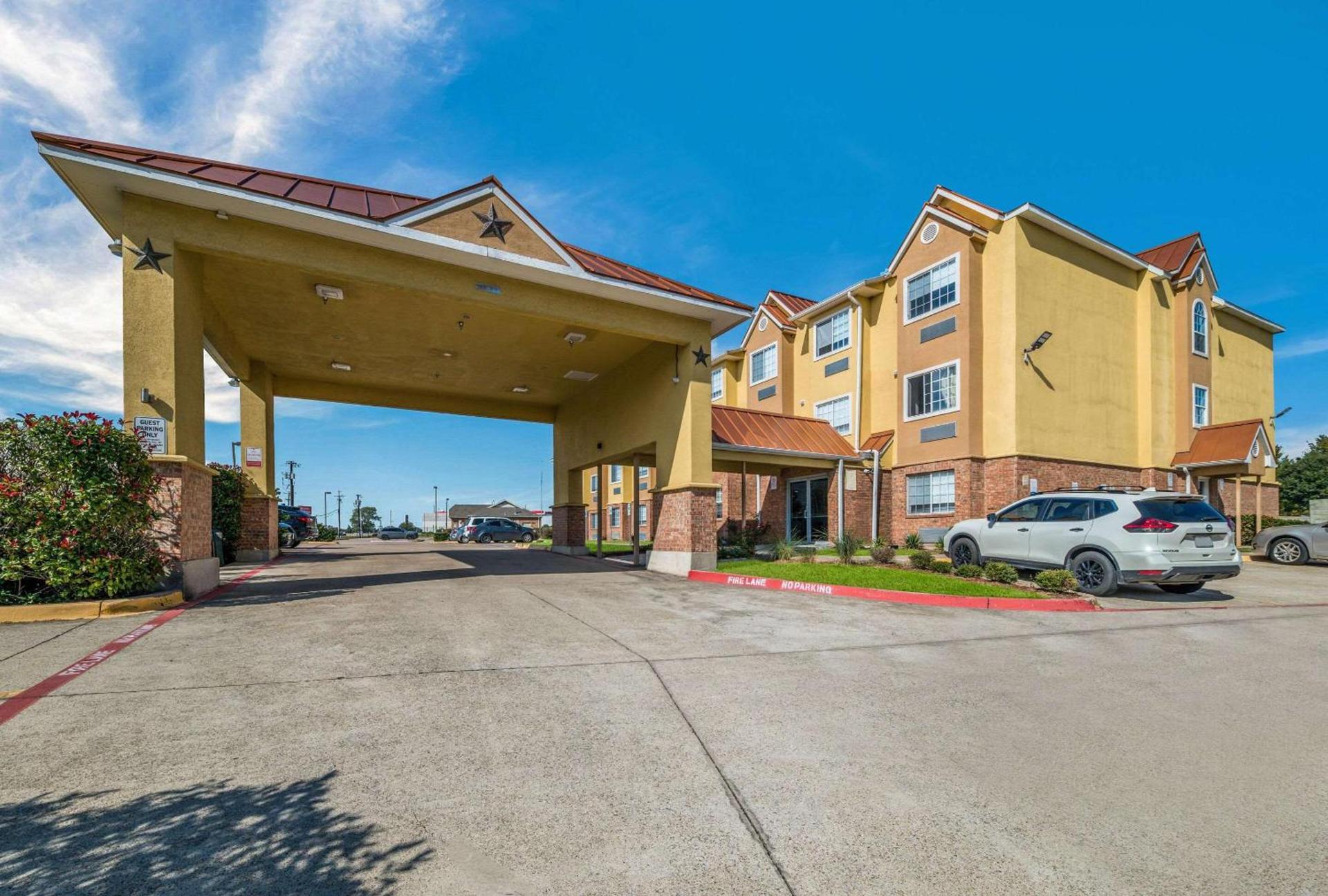 Quality Inn & Suites North Mesquite I-30 photo 27