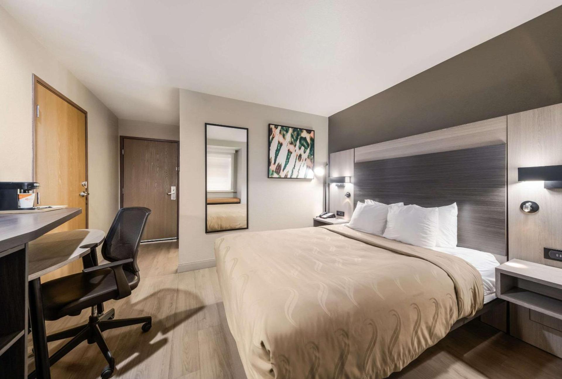 Quality Inn & Suites North Mesquite I-30 photo 16