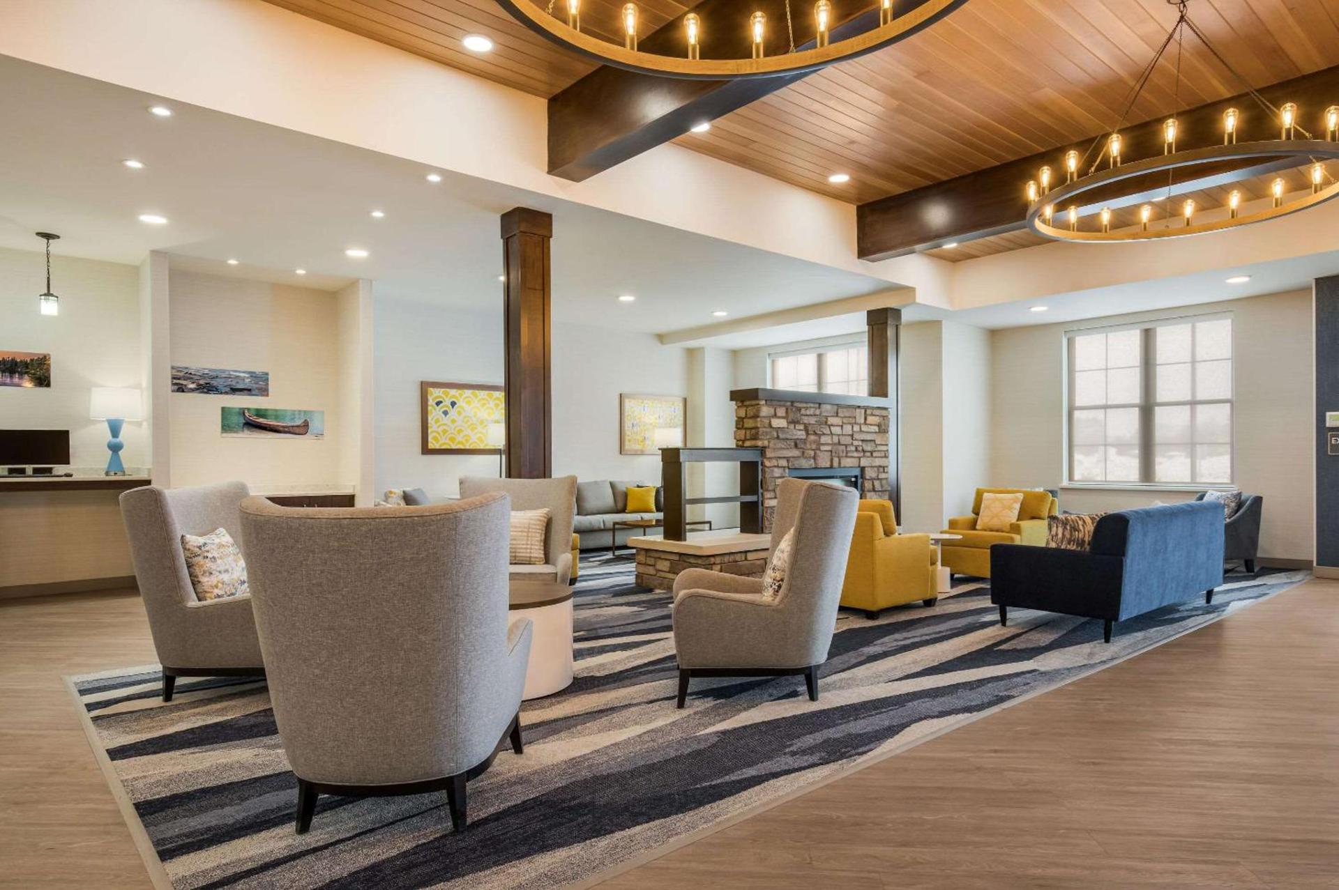 MainStay Suites Gaylord photo 11