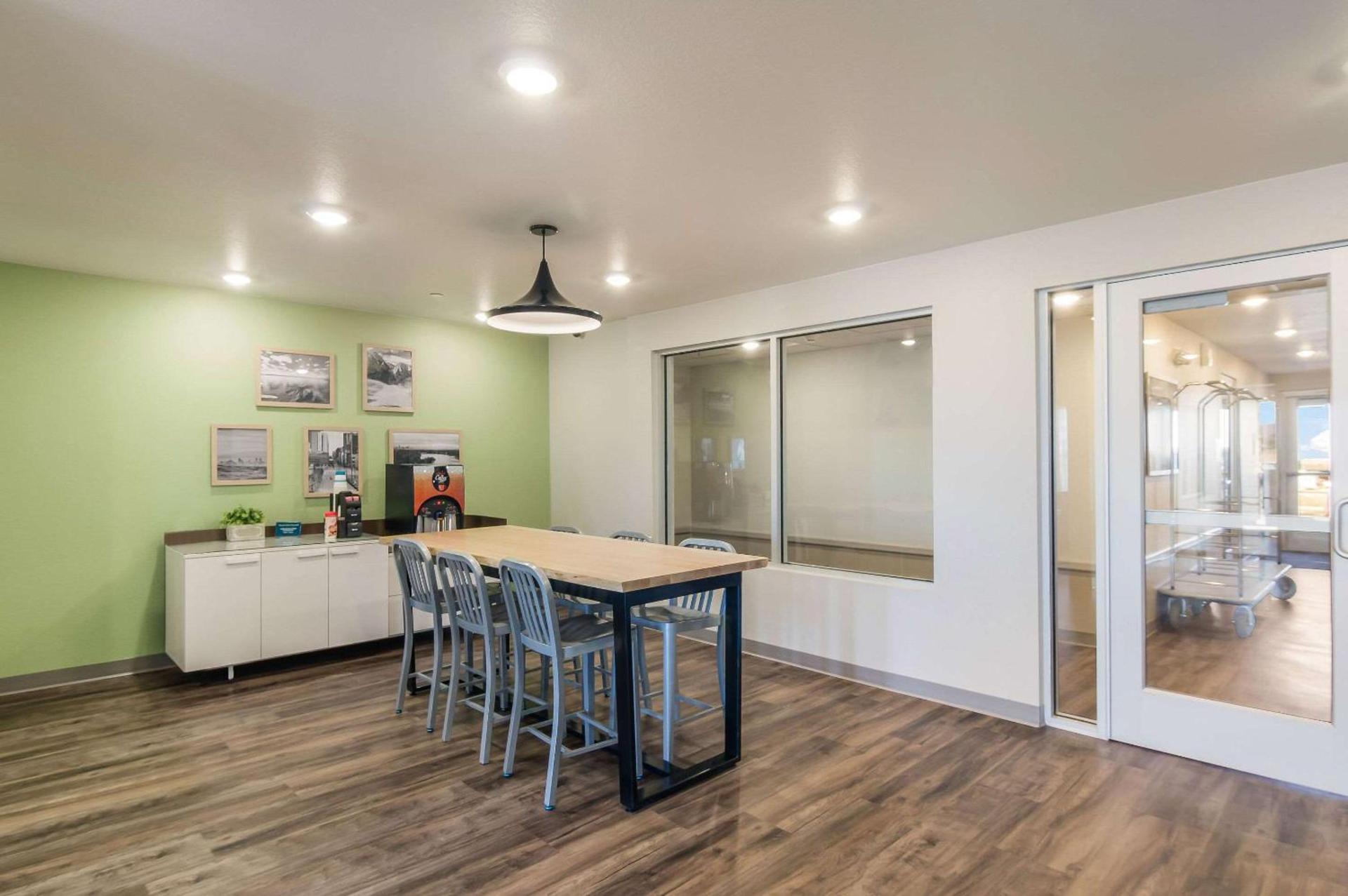 WoodSpring Suites Broomfield-Westminster photo 5