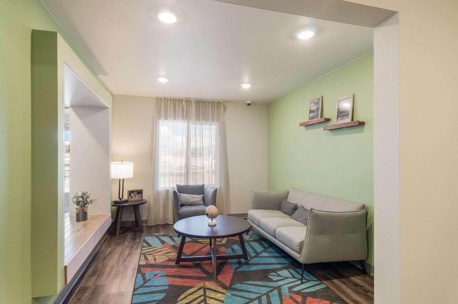 WoodSpring Suites Broomfield-Westminster photo 6