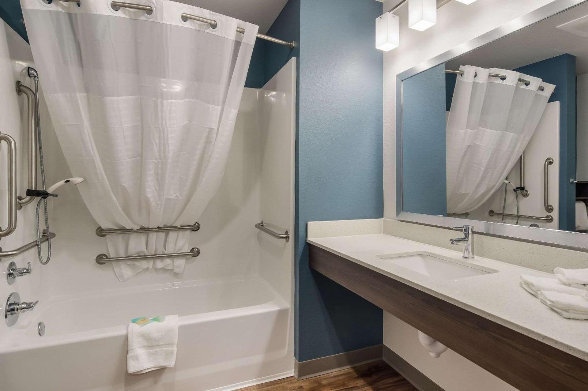 WoodSpring Suites Broomfield-Westminster photo 24