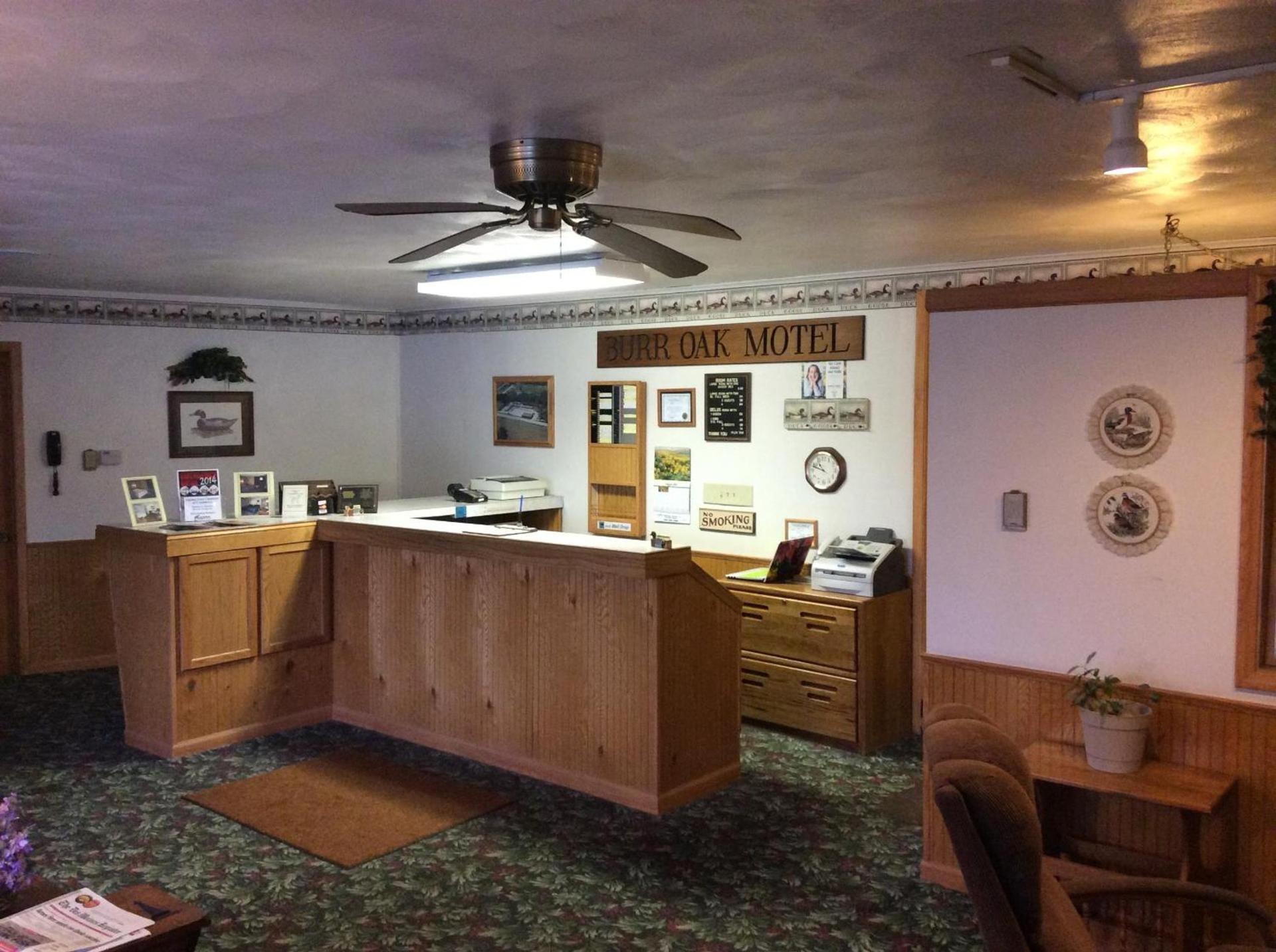 Burr Oak Motel photo 10