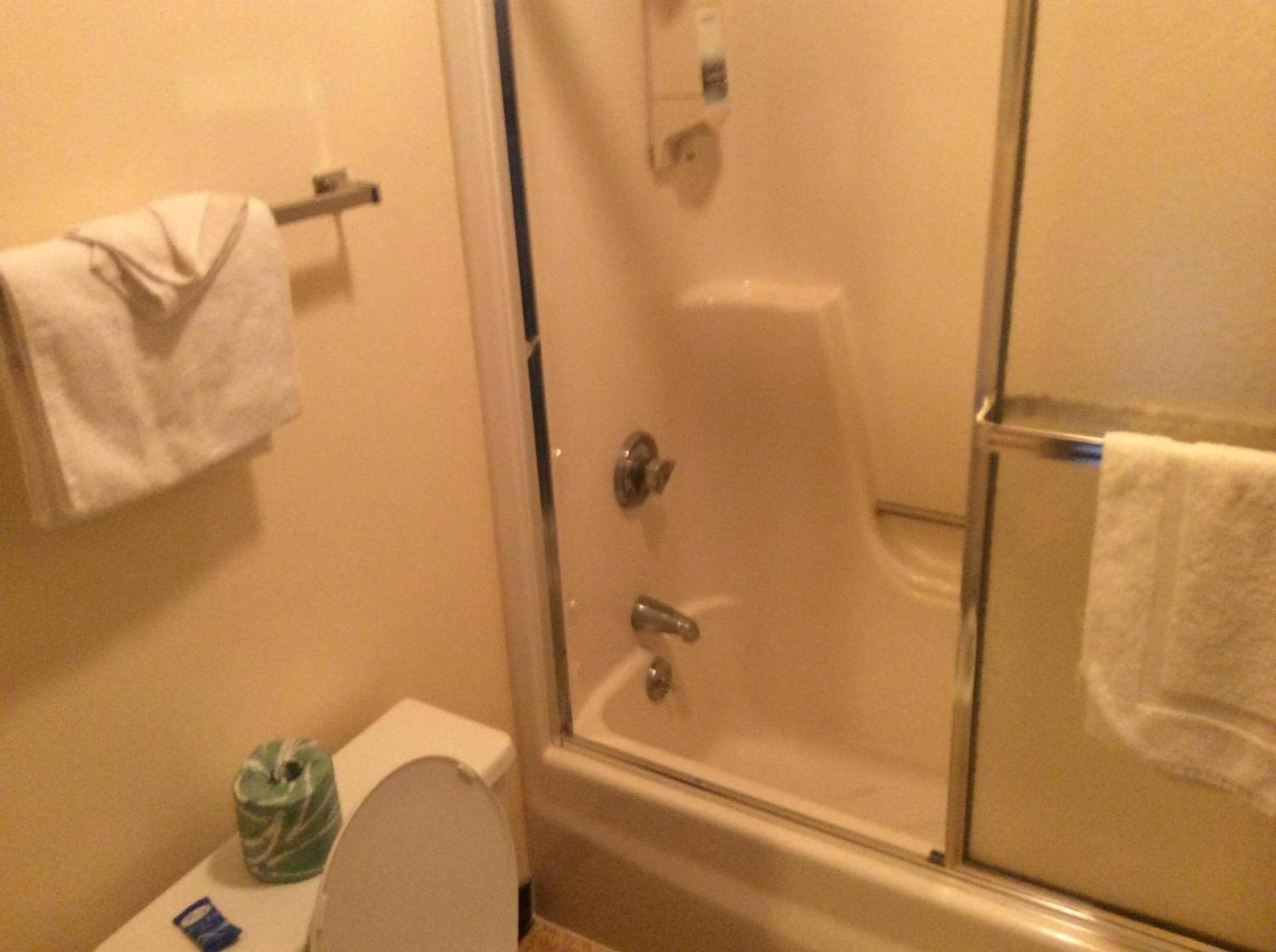 Burr Oak Motel photo 20