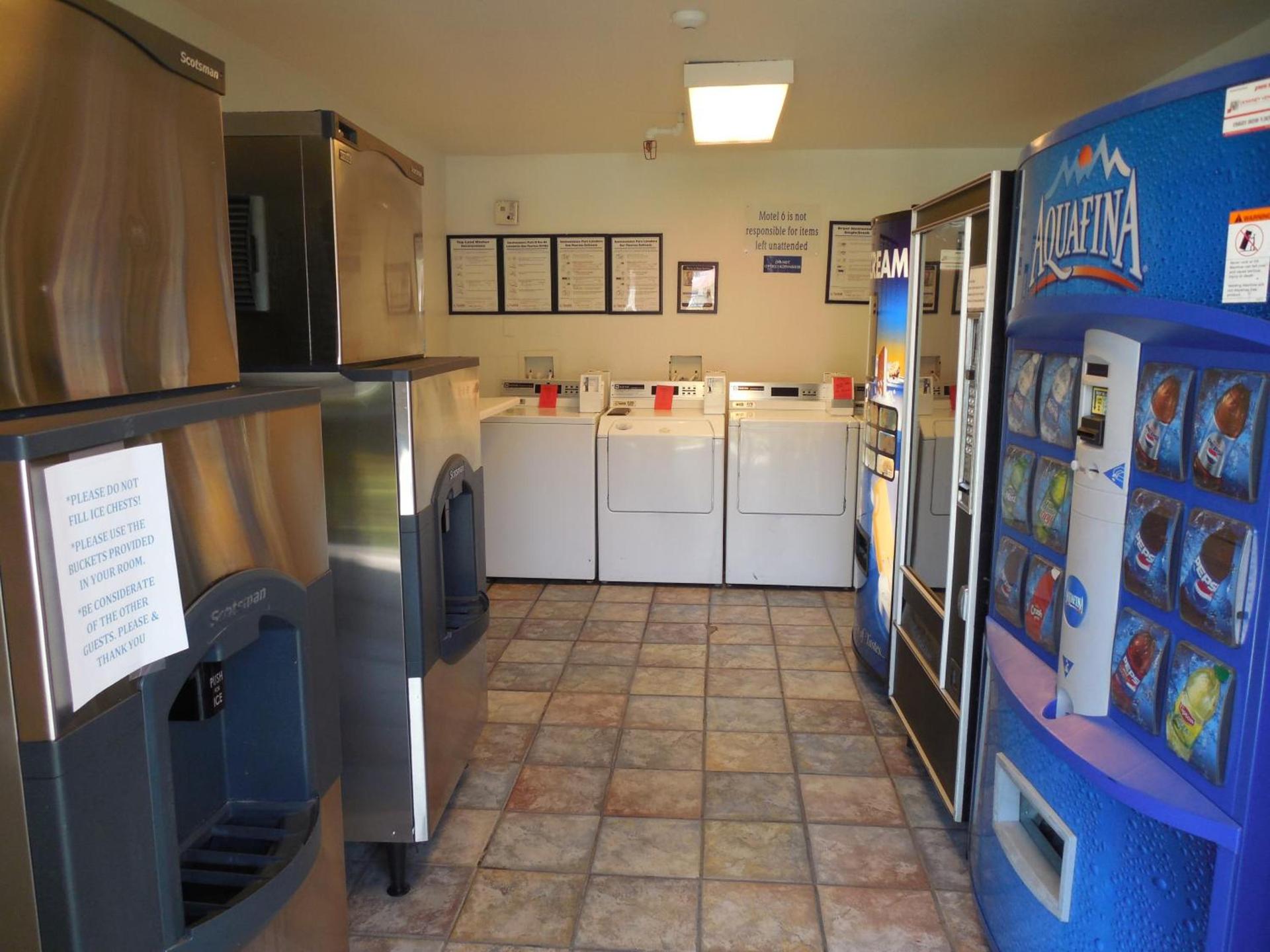 Motel 6-Temecula, CA - Historic Old Town photo 47