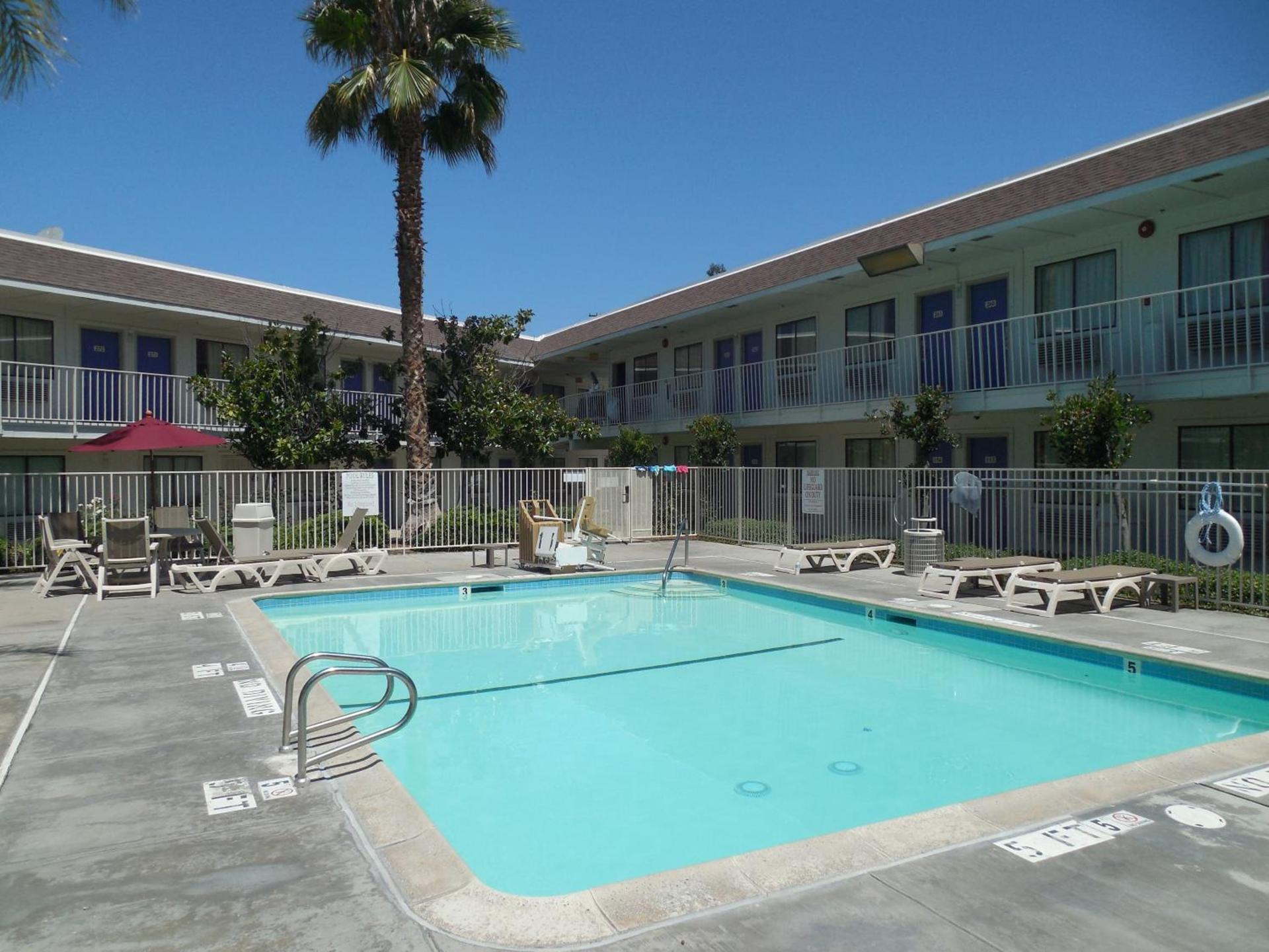 Motel 6-Temecula, CA - Historic Old Town photo 29