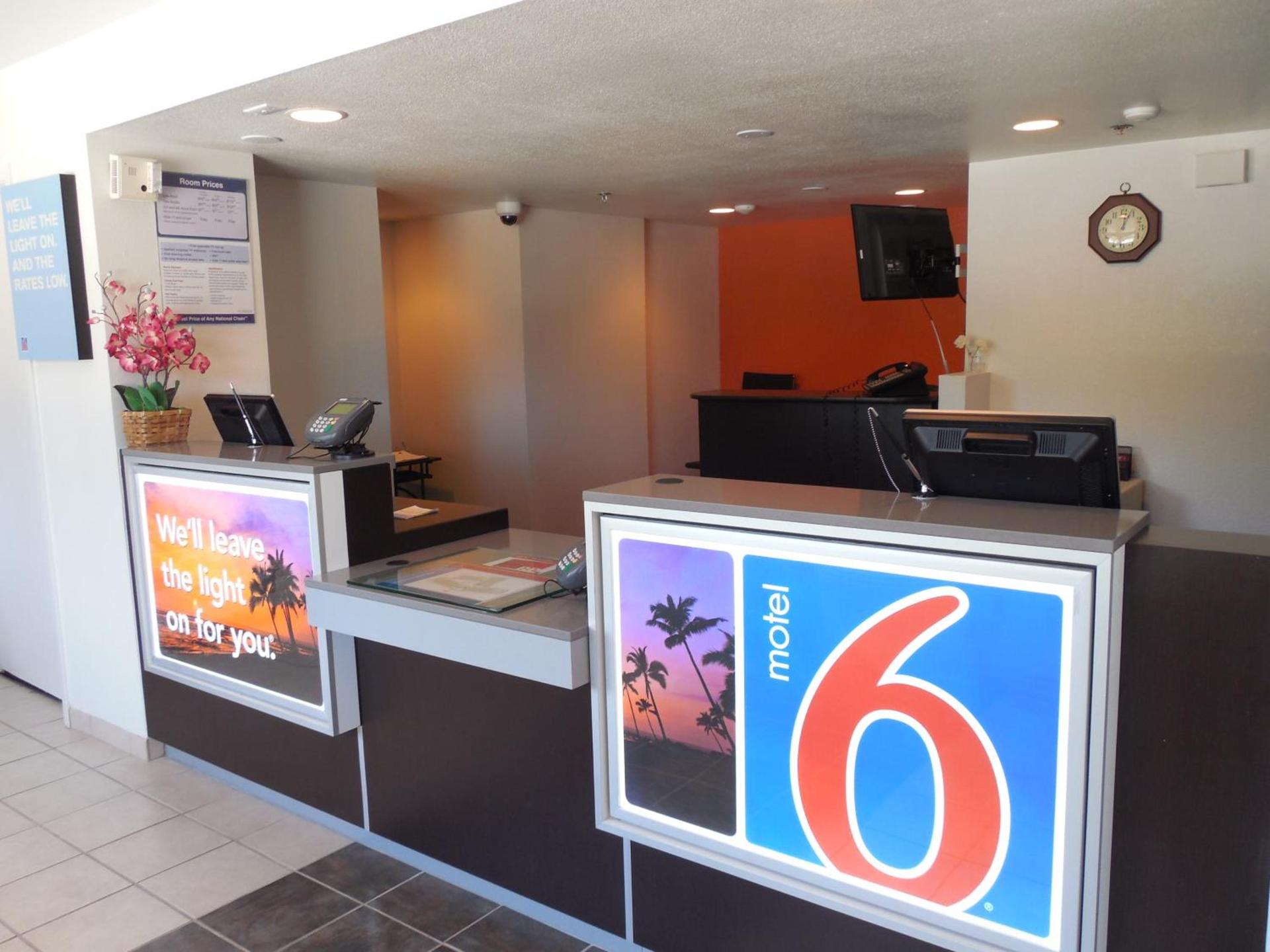Motel 6-Temecula, CA - Historic Old Town photo 30