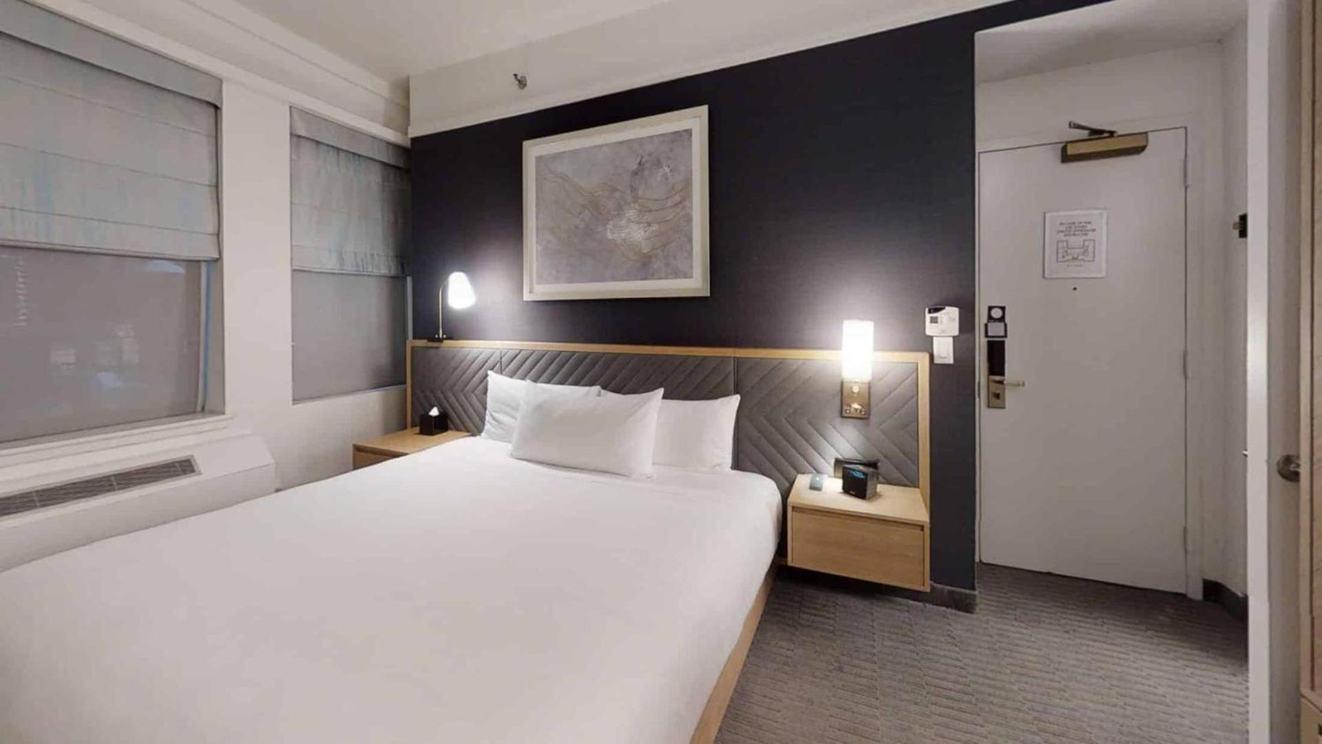 Newly Renovated Rooms at Club Quarters Hotel Times Square, New York photo 7