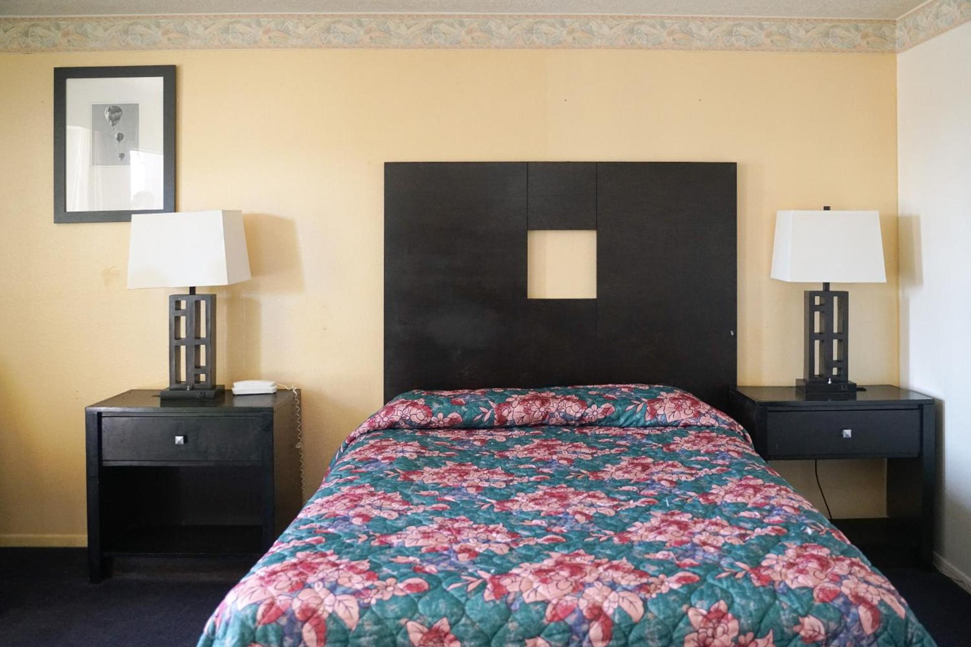 Downtown Inn photo 27