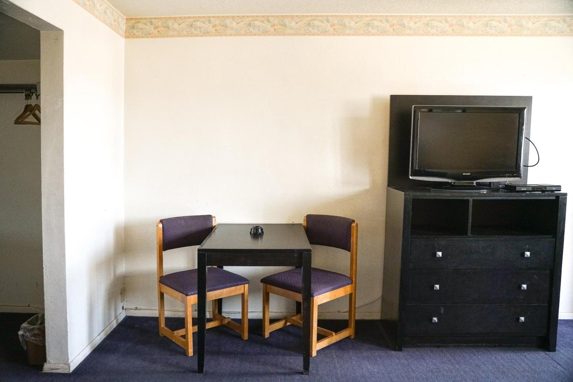 Downtown Inn photo 28