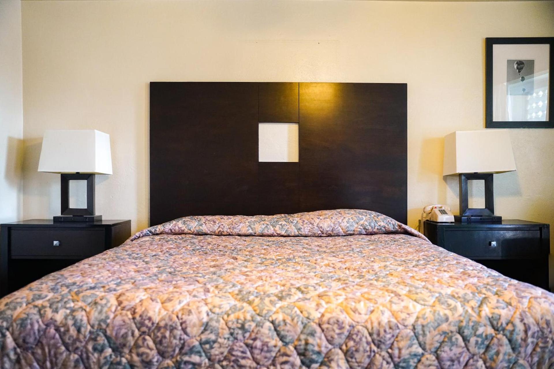 Downtown Inn photo 37