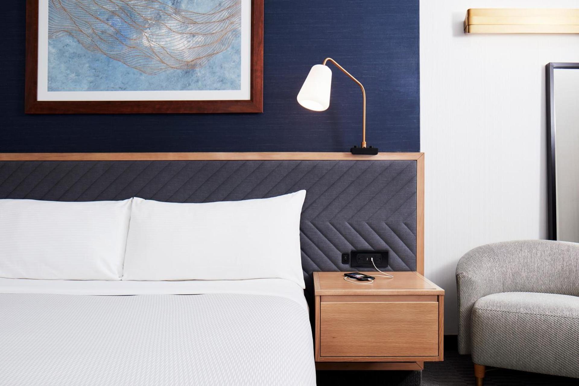 Newly Renovated Rooms at Club Quarters Hotel Times Square, New York photo 4
