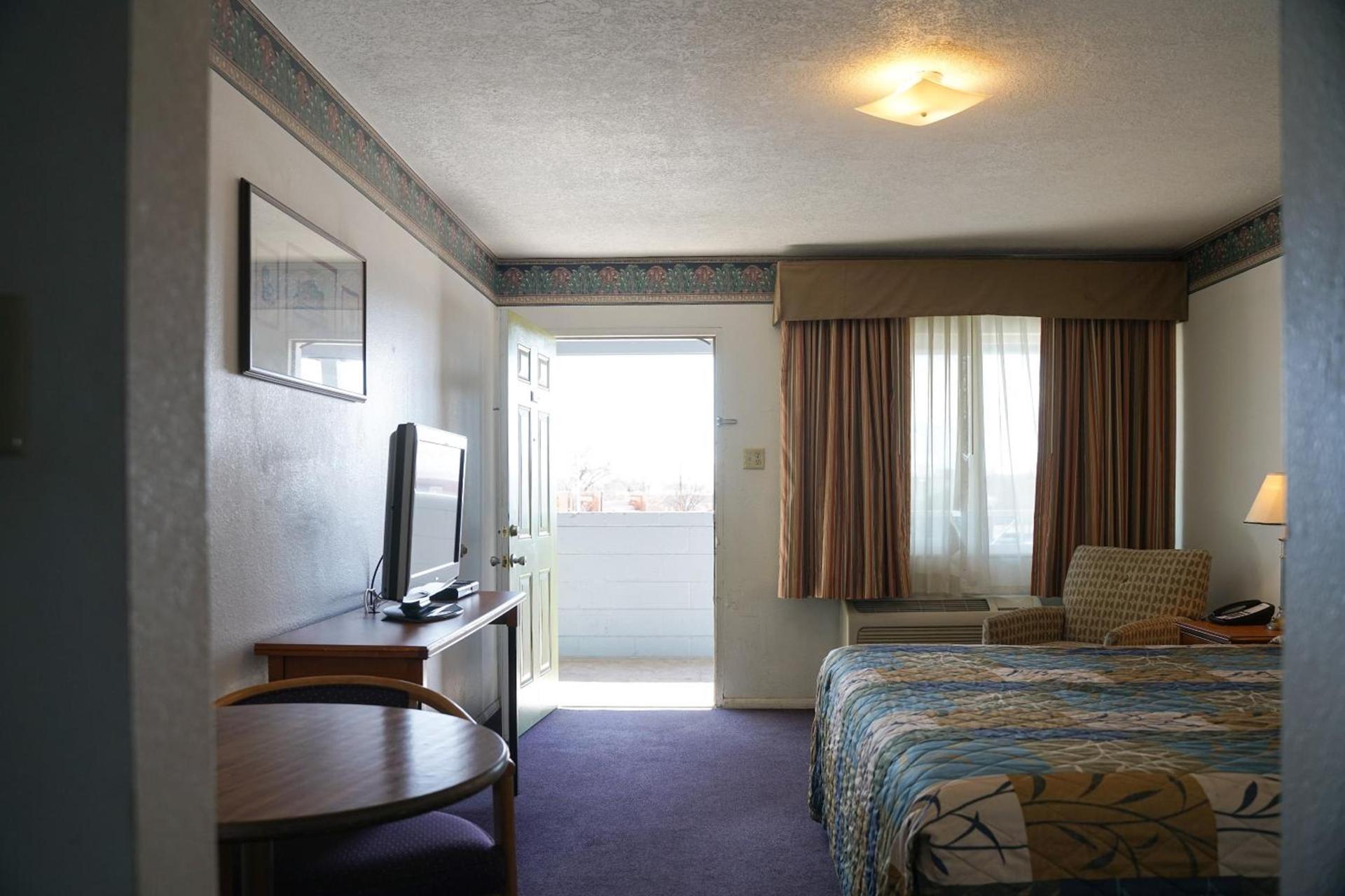 Downtown Inn photo 48