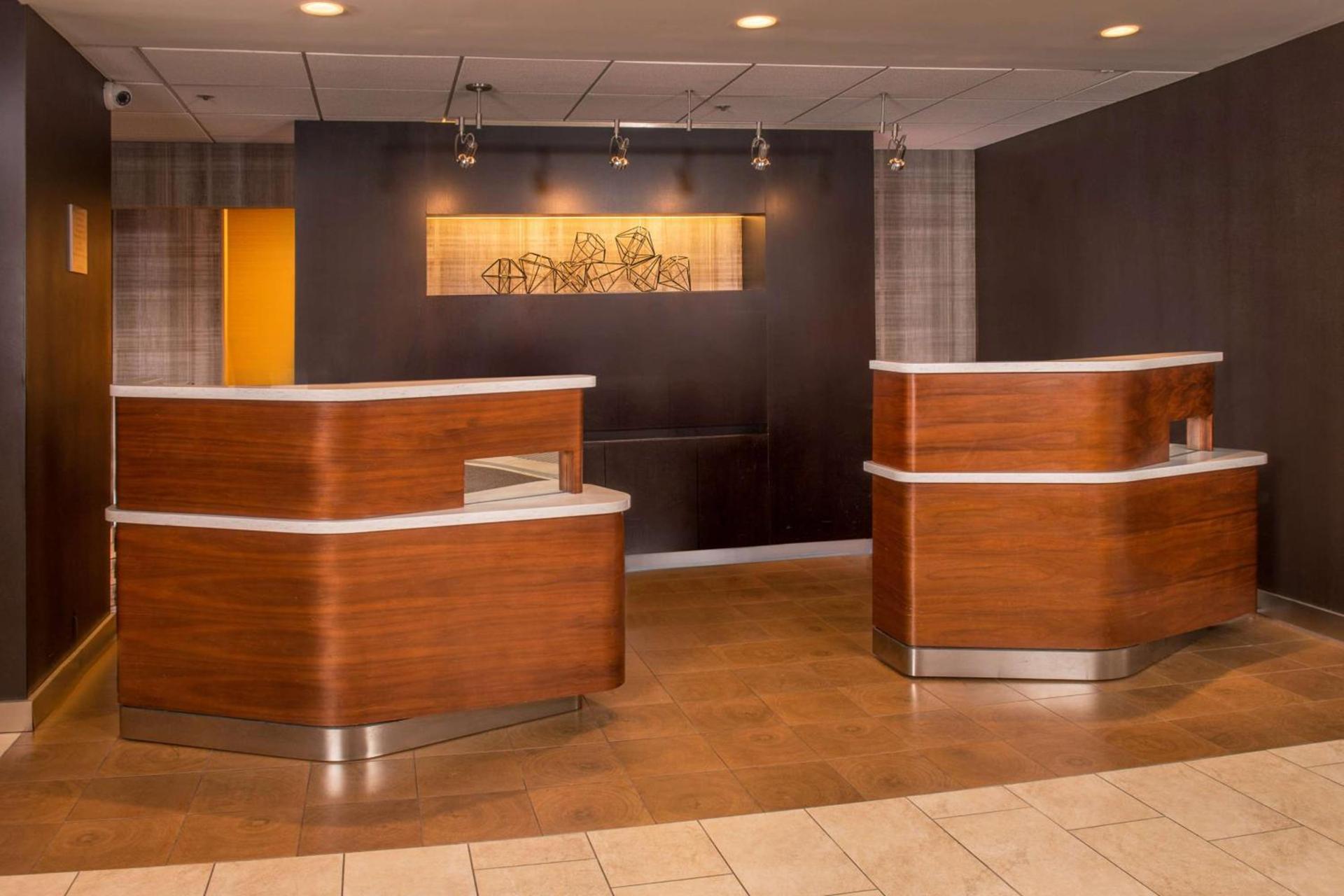 Sonesta Select Arlington Rosslyn photo 2