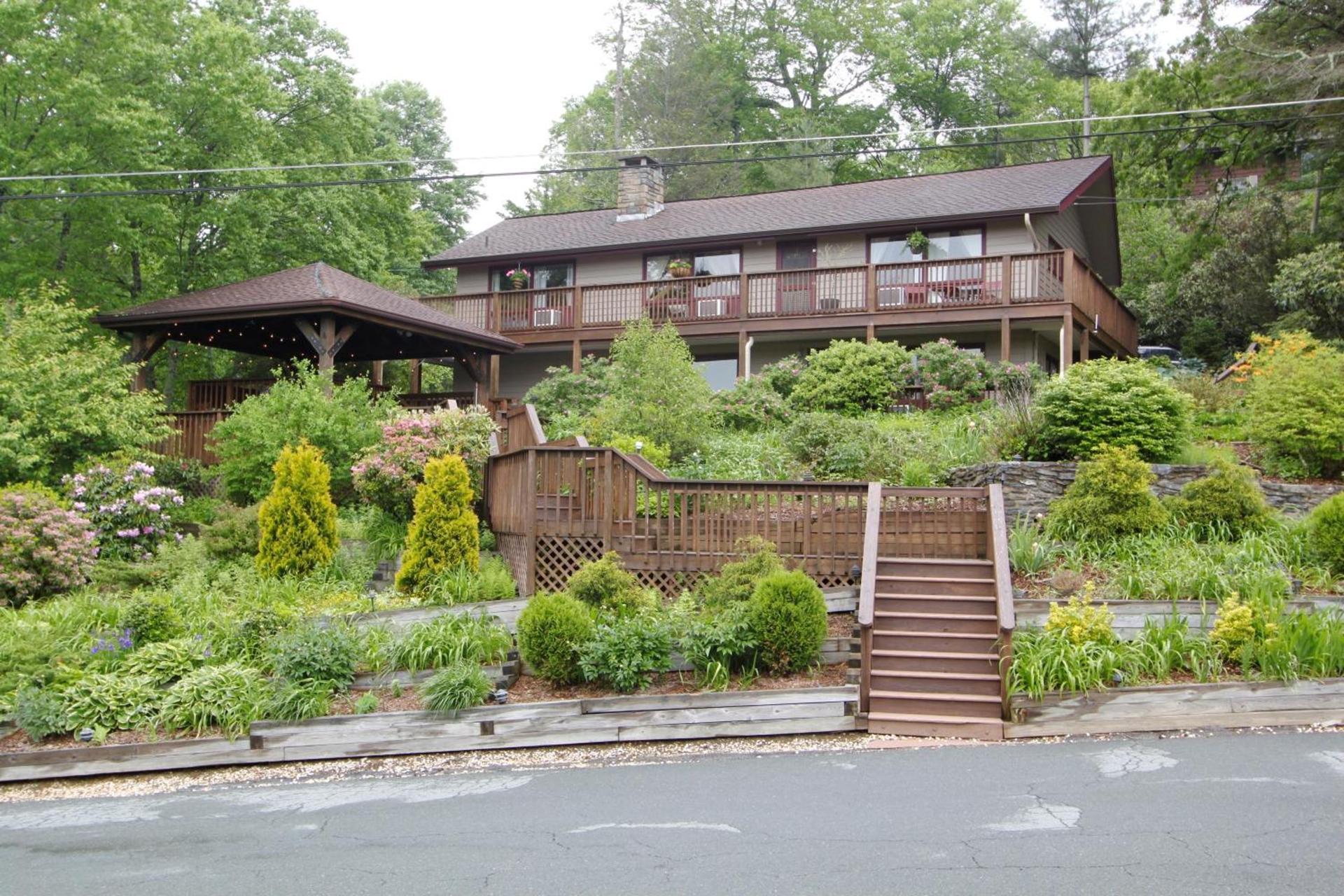 Cliff Dwellers Inn photo 79