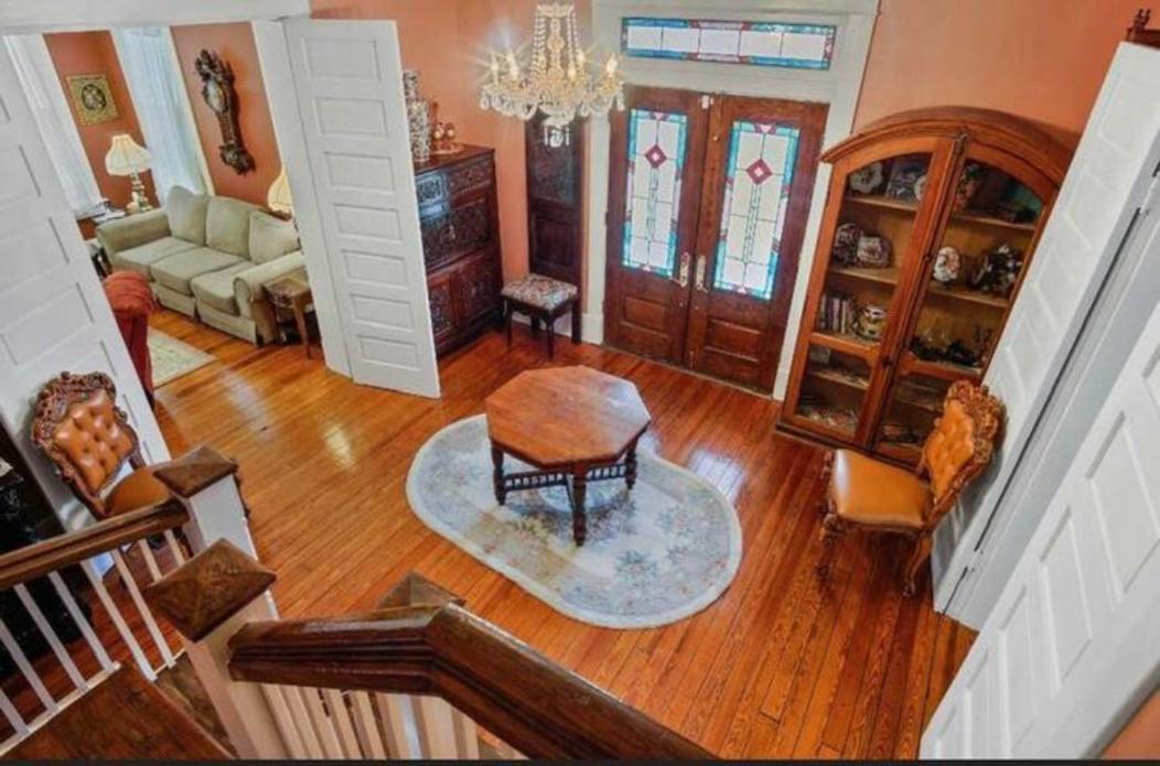 McKean Manor photo 4