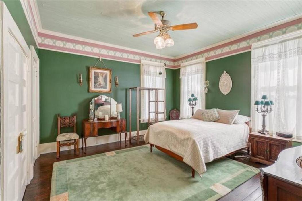 McKean Manor photo 18