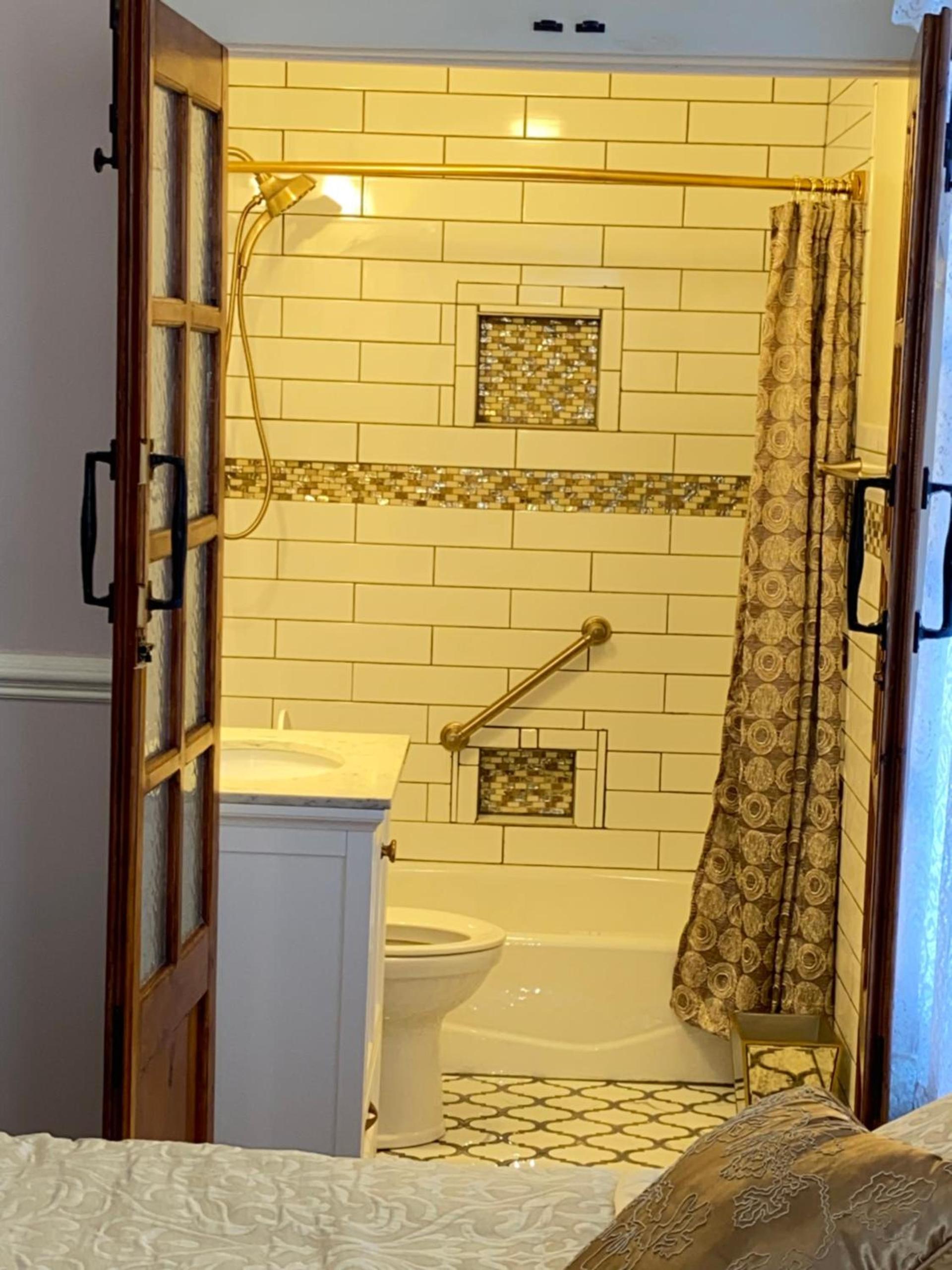McKean Manor photo 21