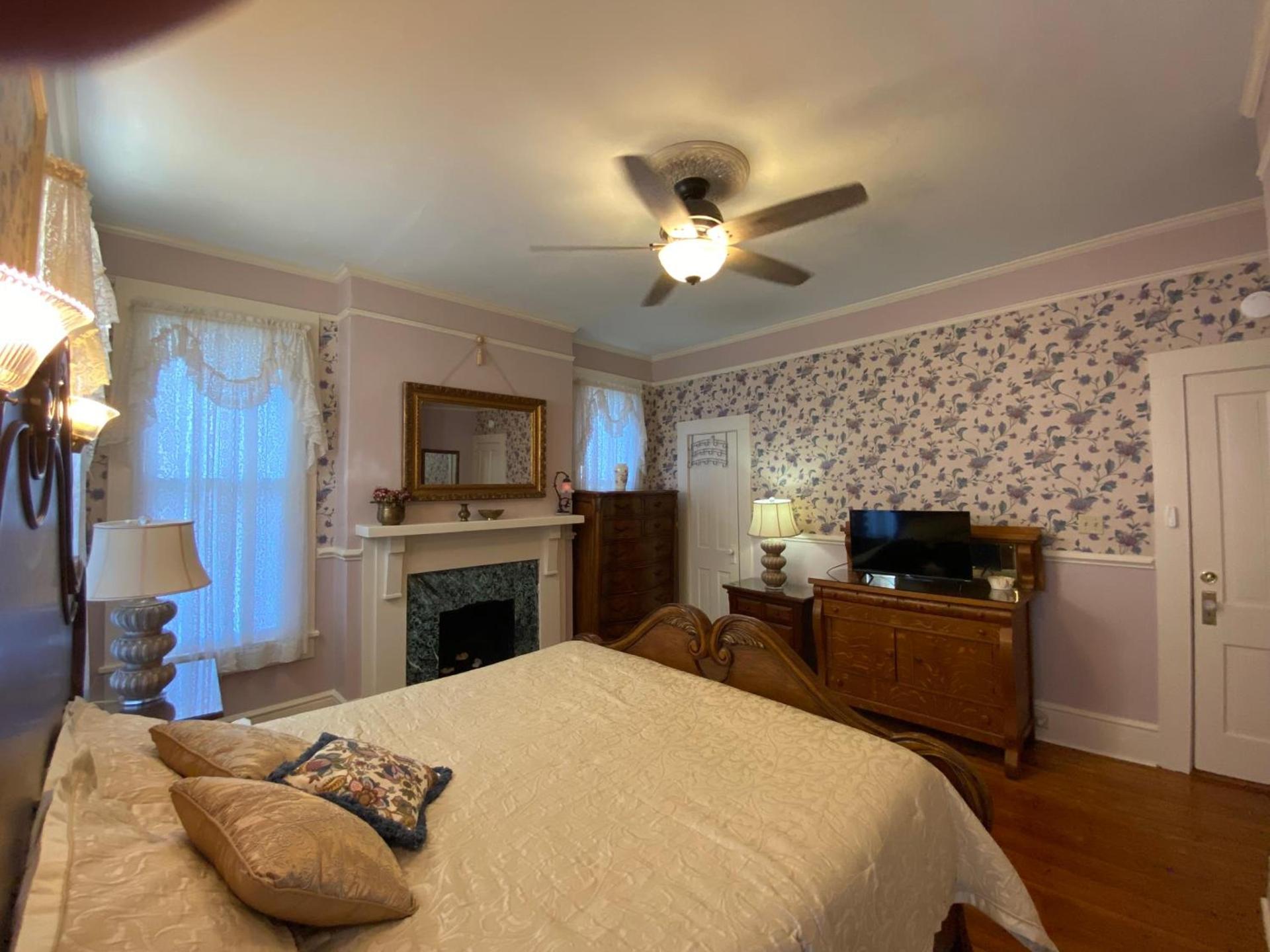 McKean Manor photo 25