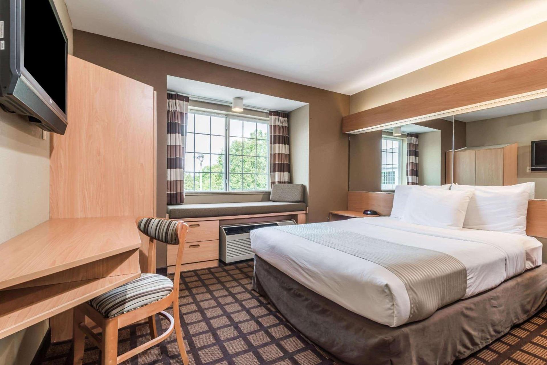 Microtel Inn & Suites by Wyndham West Chester photo 14