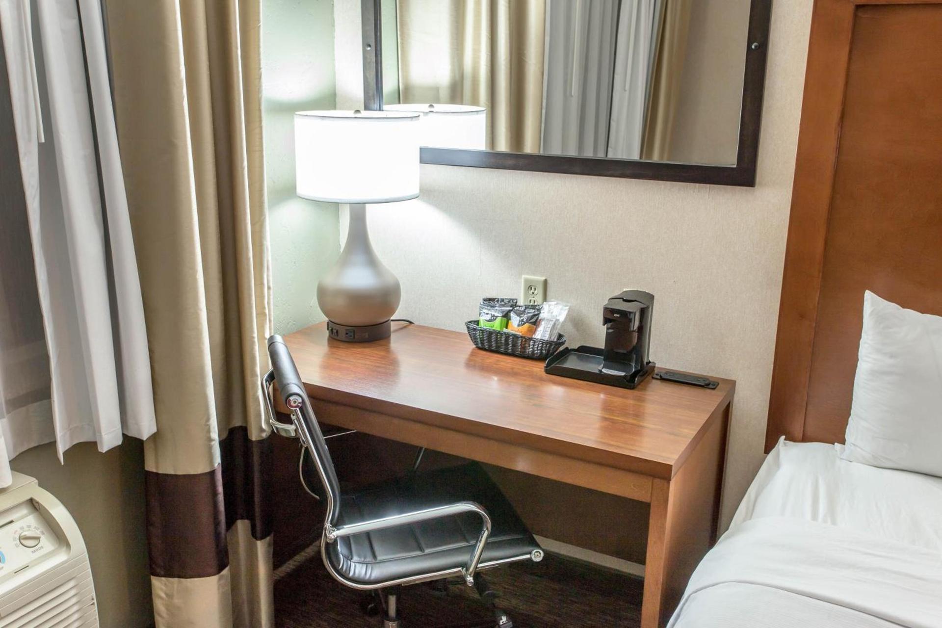 Comfort Inn Fort Morgan photo 32