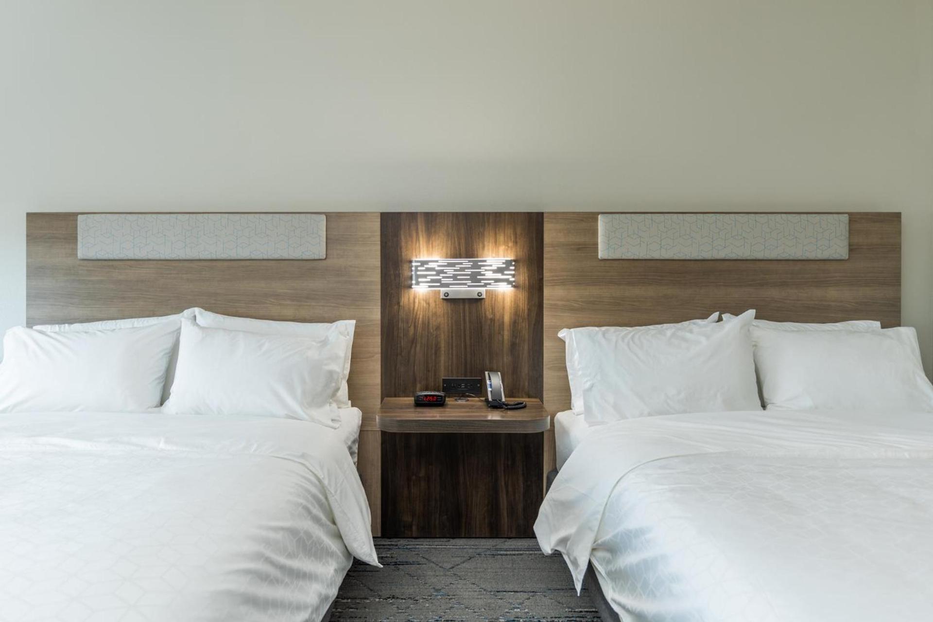Holiday Inn Express & Suites Charlottesville by IHG photo 37