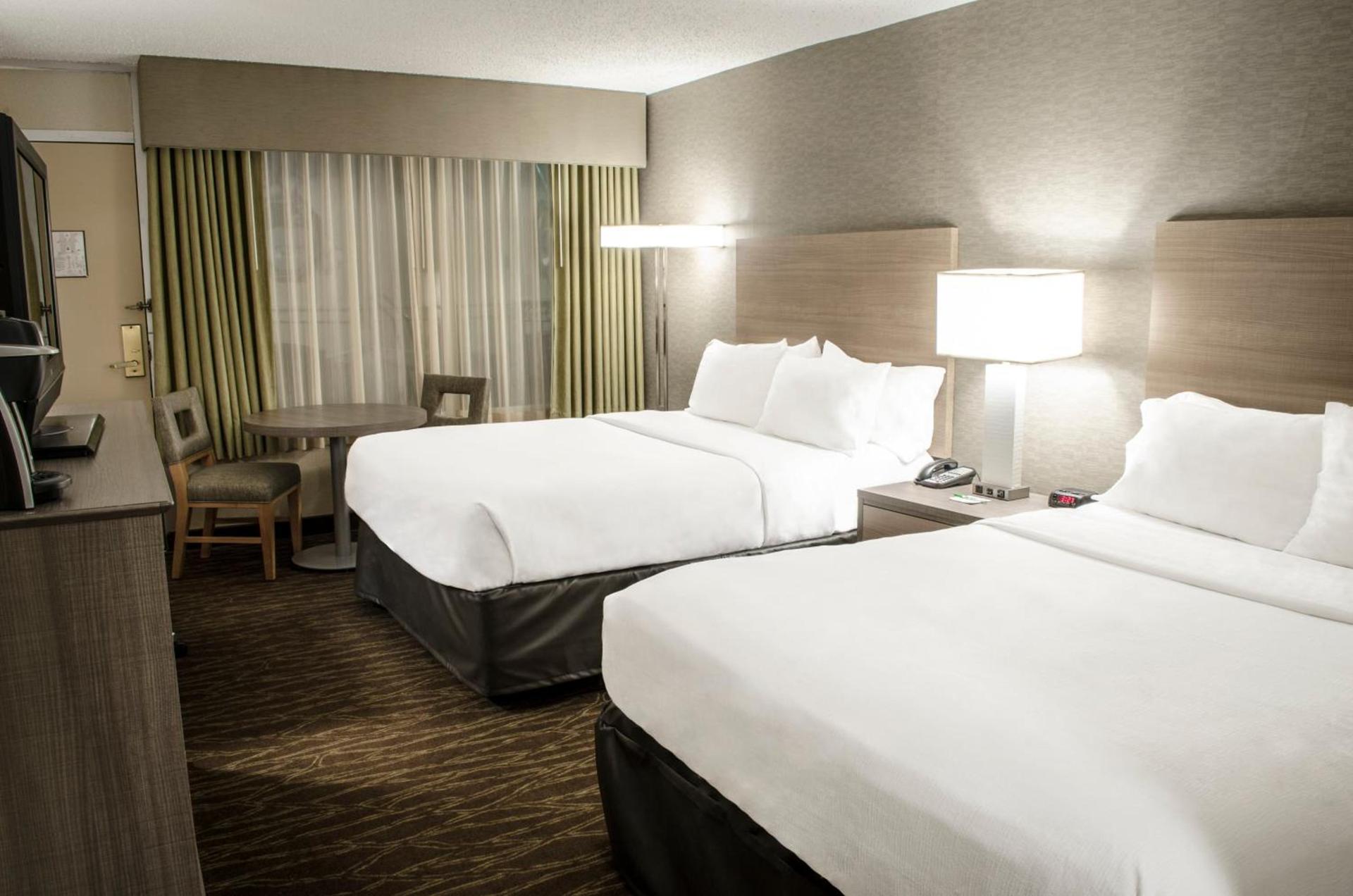 Holiday Inn Fargo by IHG photo 90