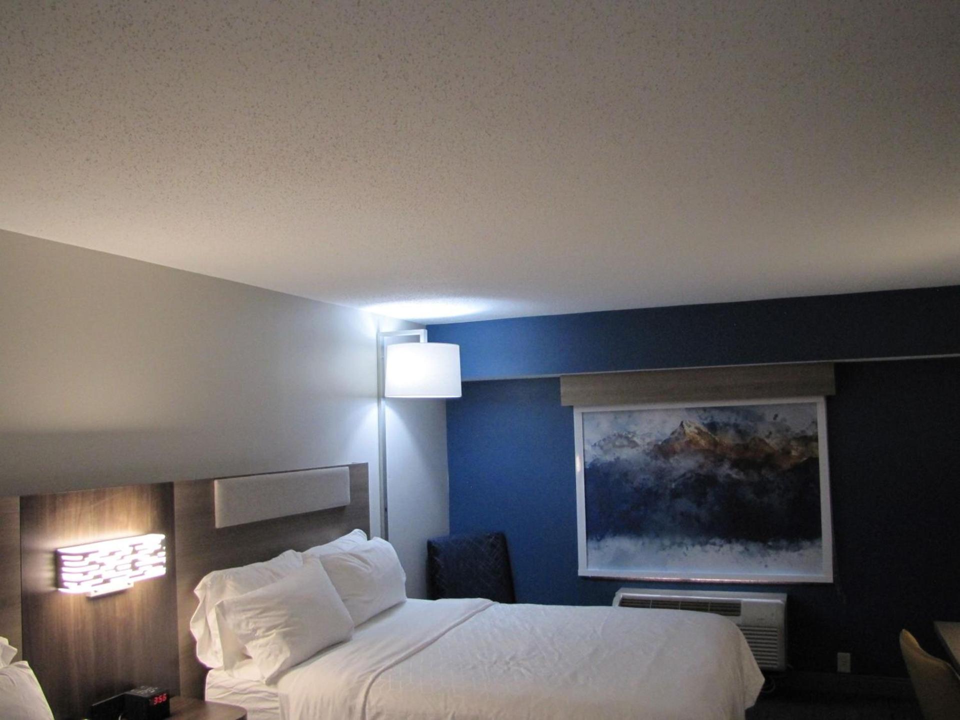 Holiday Inn Express & Suites Donegal by IHG photo 45