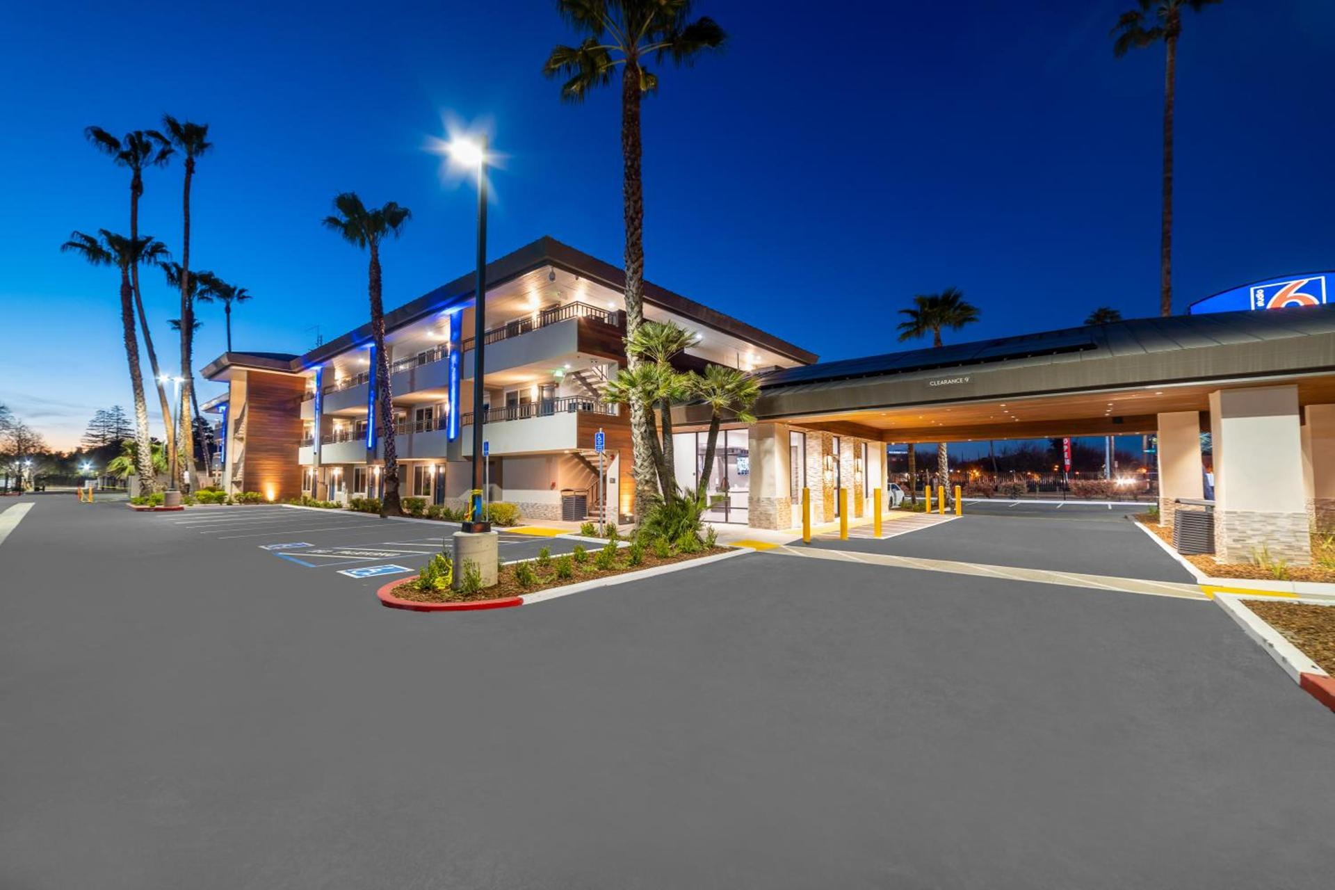 Studio 6 Suites Stockton, CA Waterfront photo 32