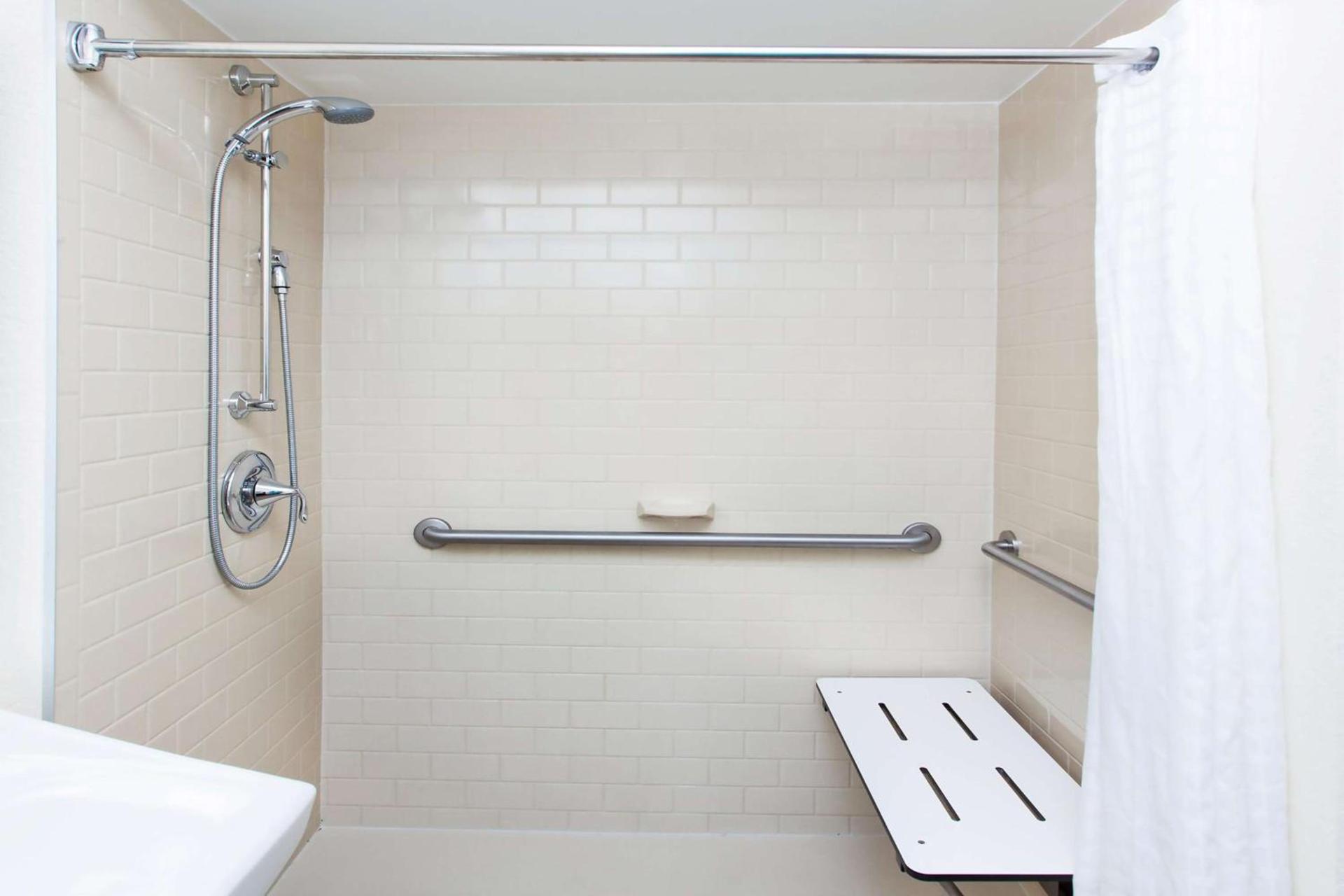 Sonesta Simply Suites Jacksonville photo 12
