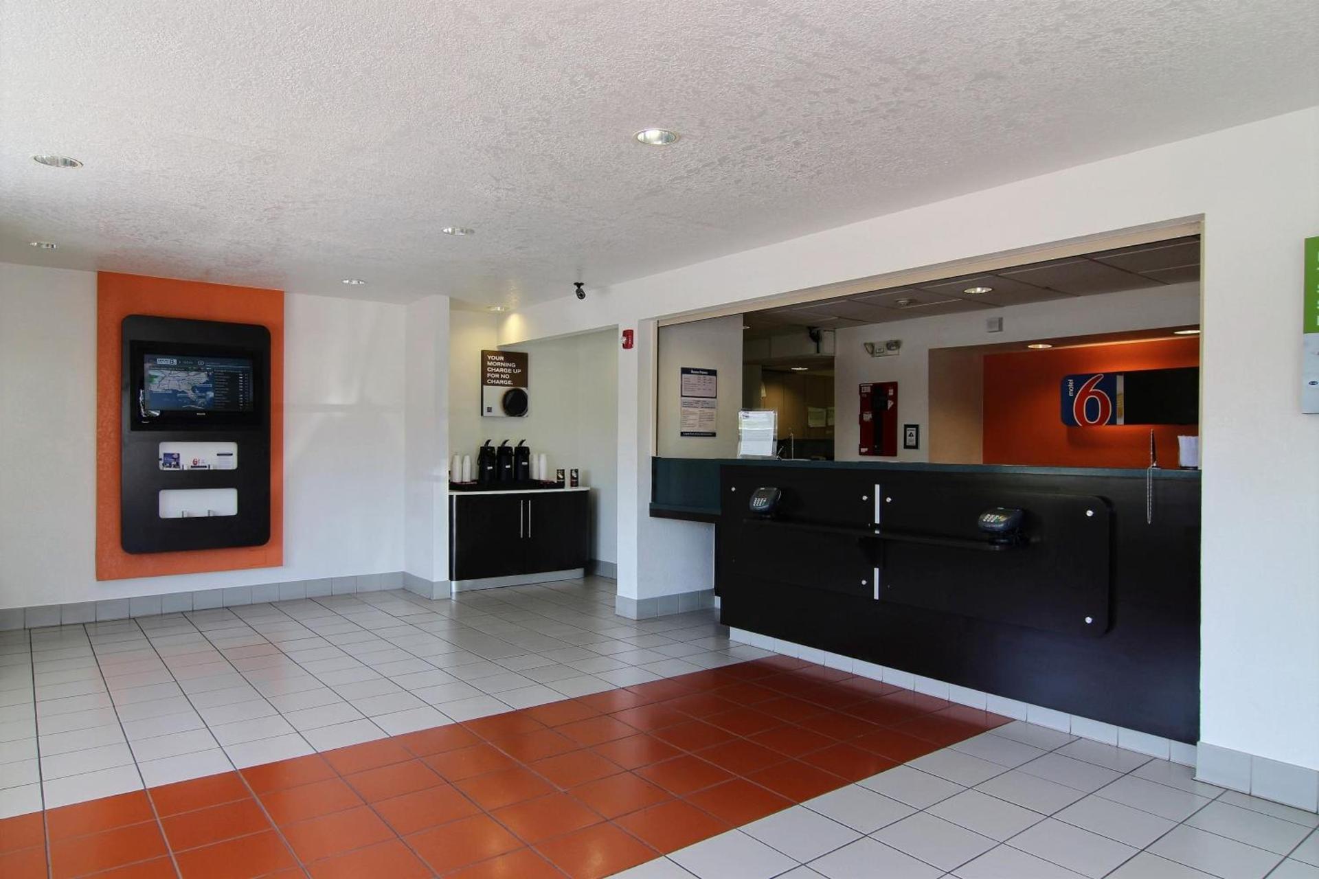 Motel 6-Albuquerque, NM - Coors Road photo 11
