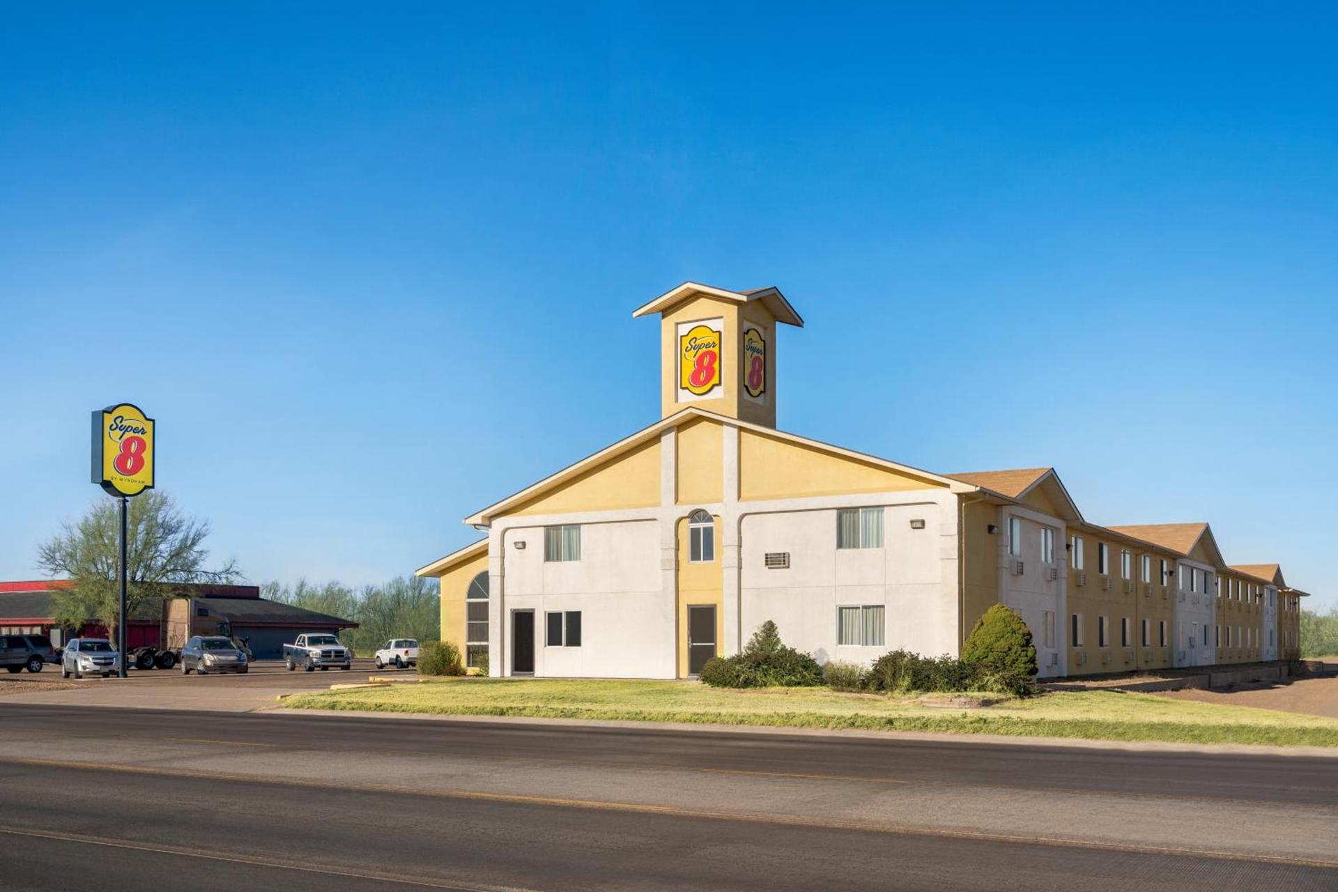 Super 8 by Wyndham Liberal KS photo 22