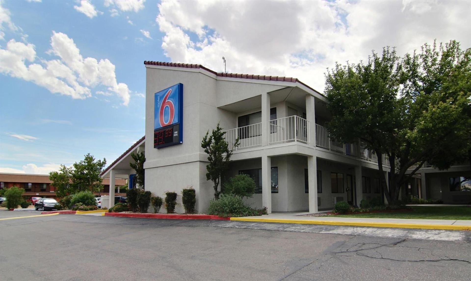 Motel 6-Albuquerque, NM - Coors Road photo 2