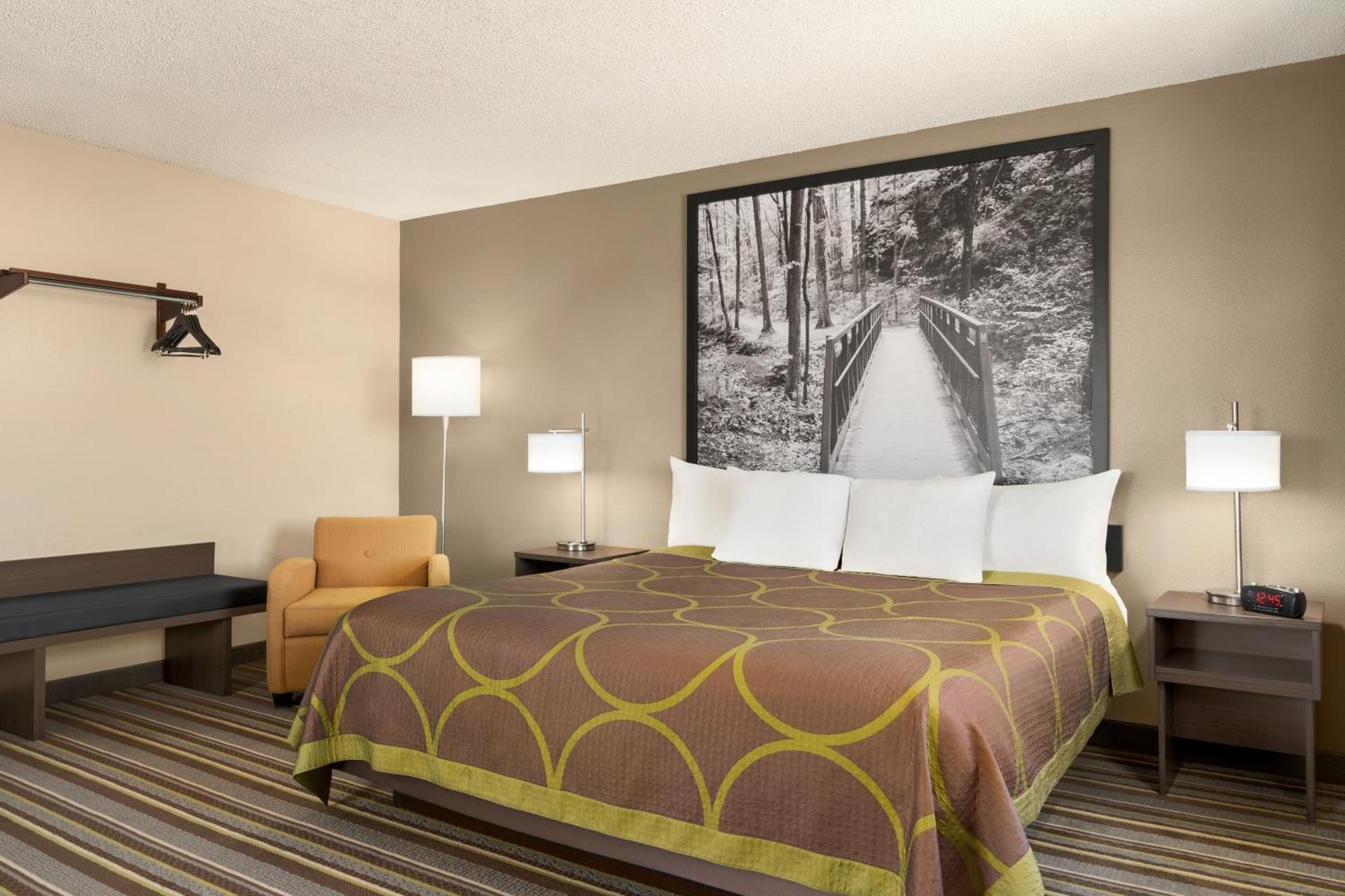 Super 8 by Wyndham Liberal KS photo 12