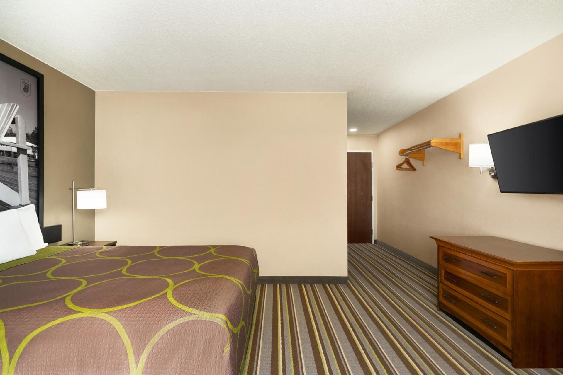 Super 8 by Wyndham Liberal KS photo 23