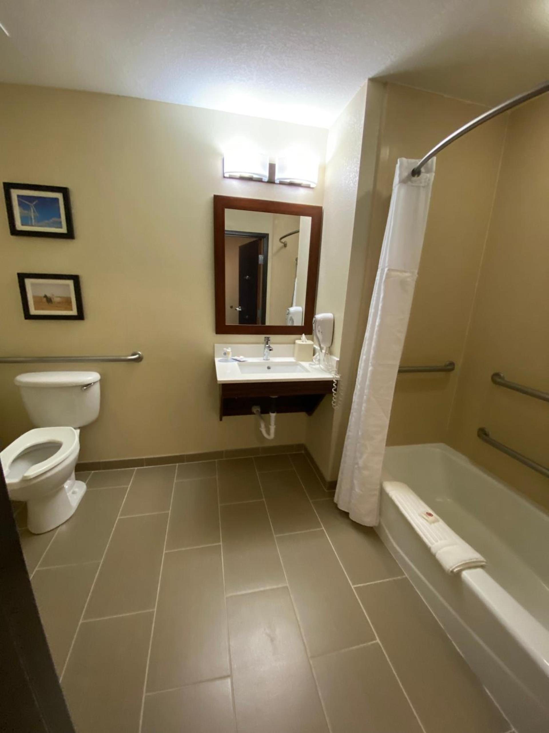 Comfort Inn & Suites Goodland photo 18