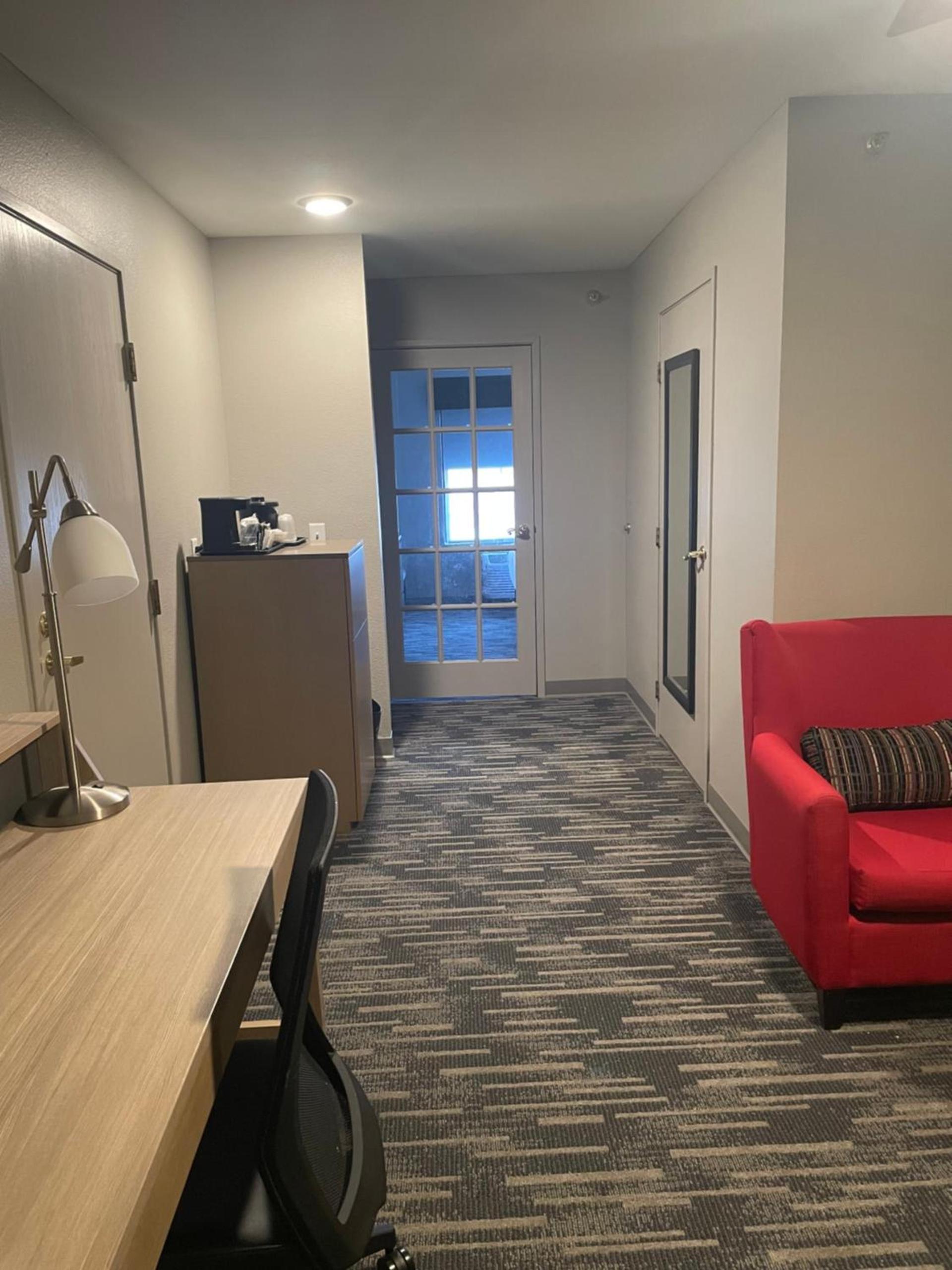 Country Inn & Suites by Radisson, Madison, WI photo 20