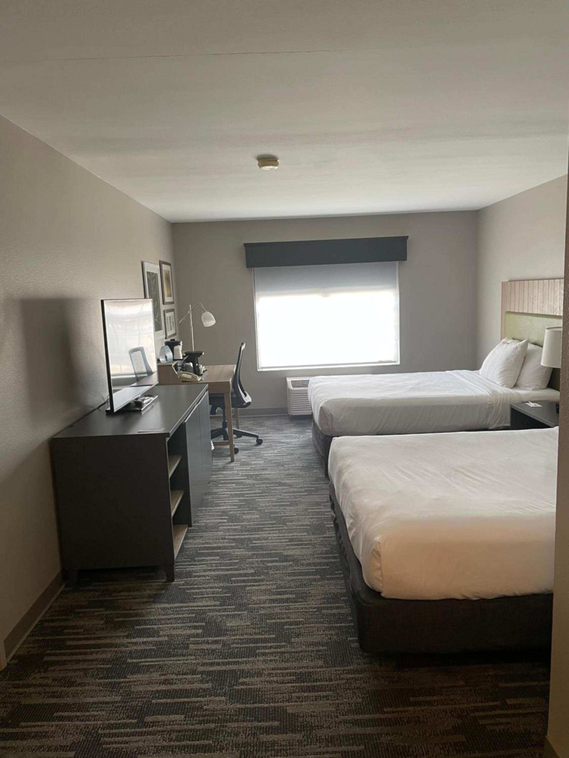 Country Inn & Suites by Radisson, Madison, WI photo 18